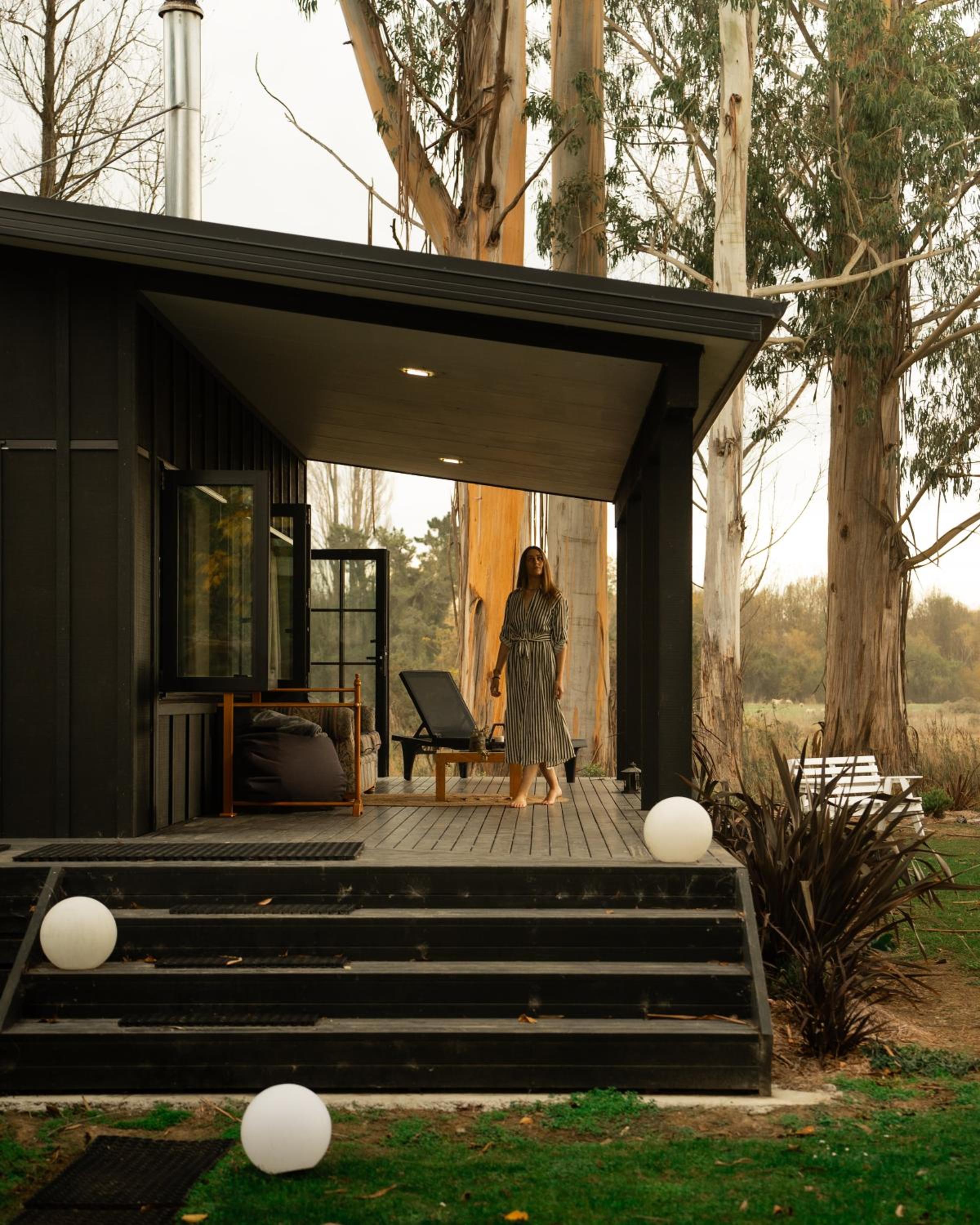 Fiery Peak Eco-Retreat with Stargazing & Hot tub view 3