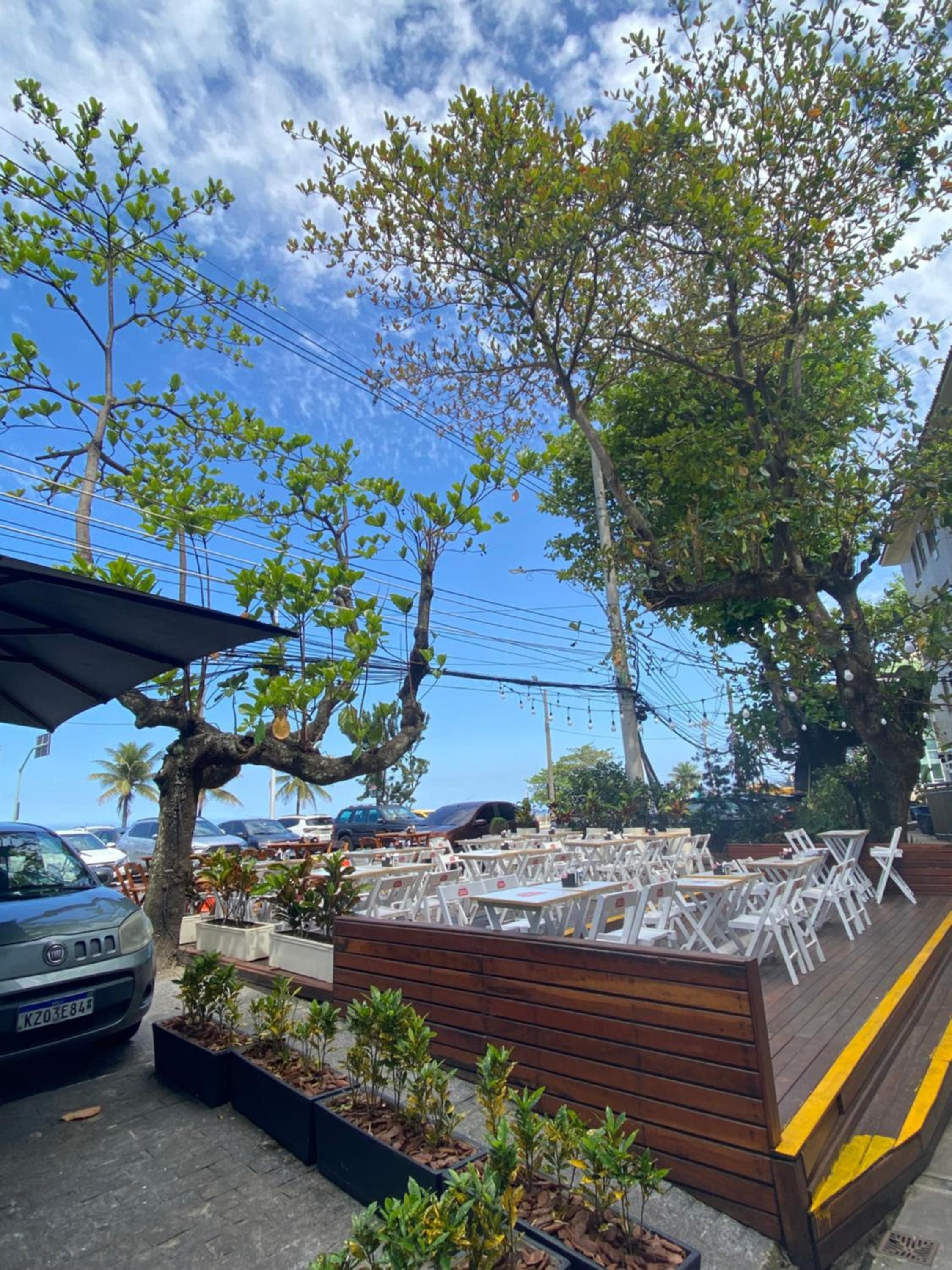 Flat no posto 2 com vista mar, Praia do Pepê, Barra da Tijuca esquina da Olegario Maciel, próximo à Ilha da Gigoia e muito mais