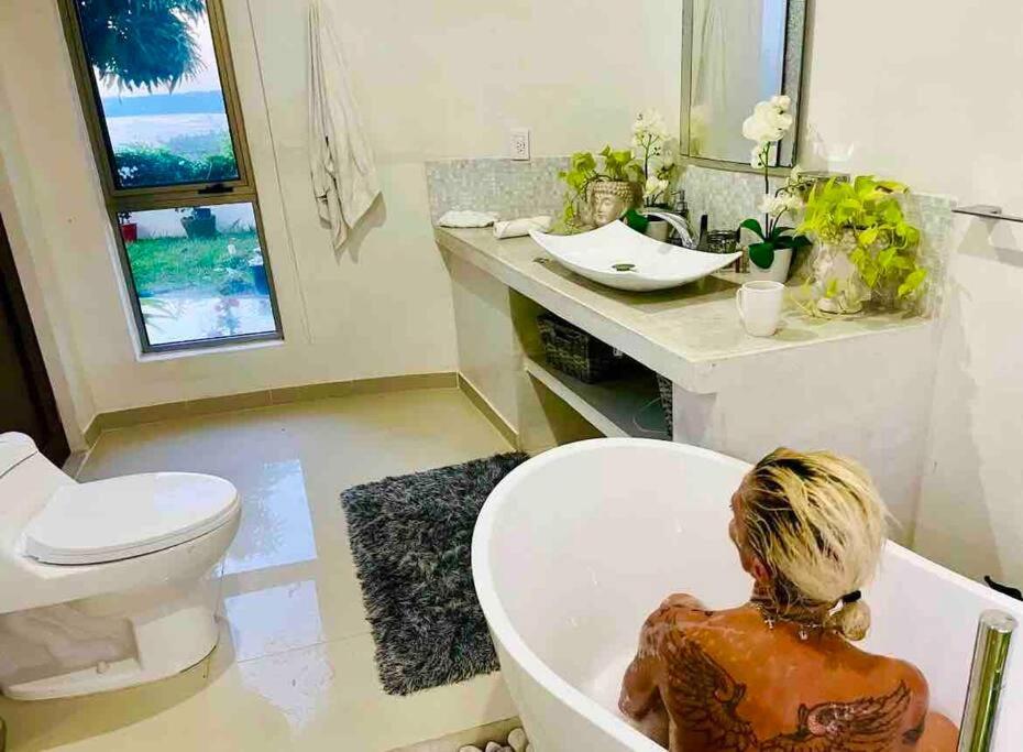 5 BR Breathtaking Ocean view Villa Amazing Rooftop and Pool