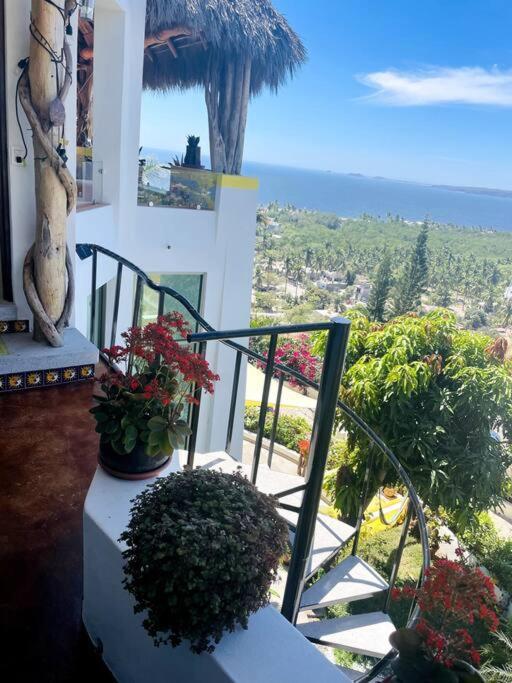 5 BR Breathtaking Ocean view Villa Amazing Rooftop and Pool