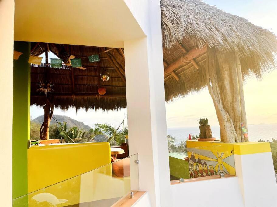 5 BR Breathtaking Ocean view Villa Amazing Rooftop and Pool