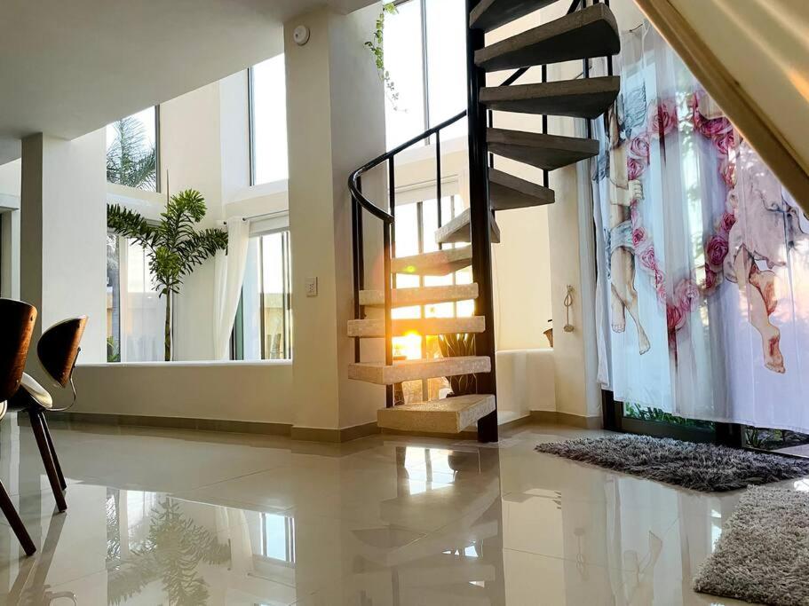 5 BR Breathtaking Ocean view Villa Amazing Rooftop and Pool