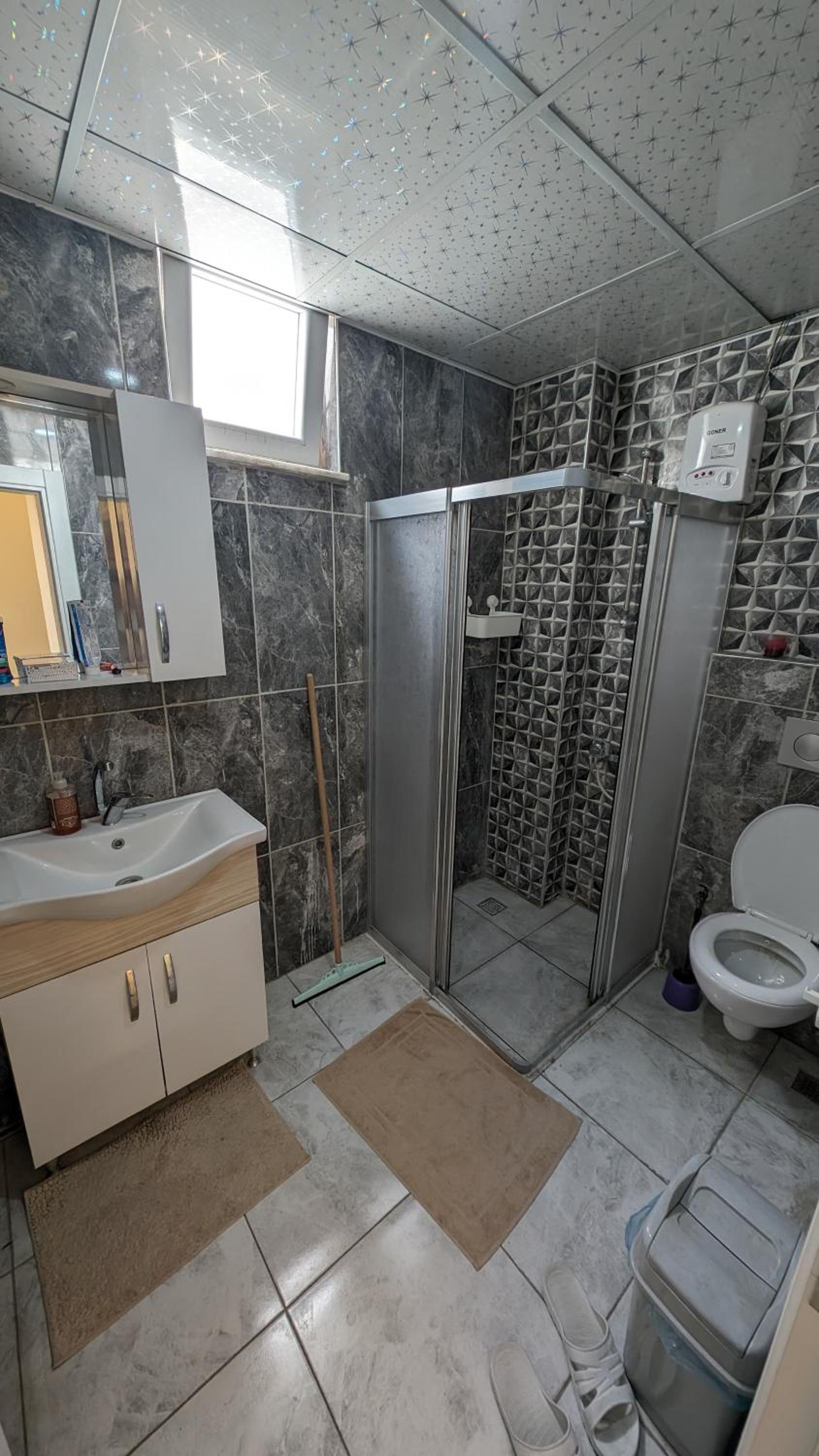 Fully equipped 3 bed apartment