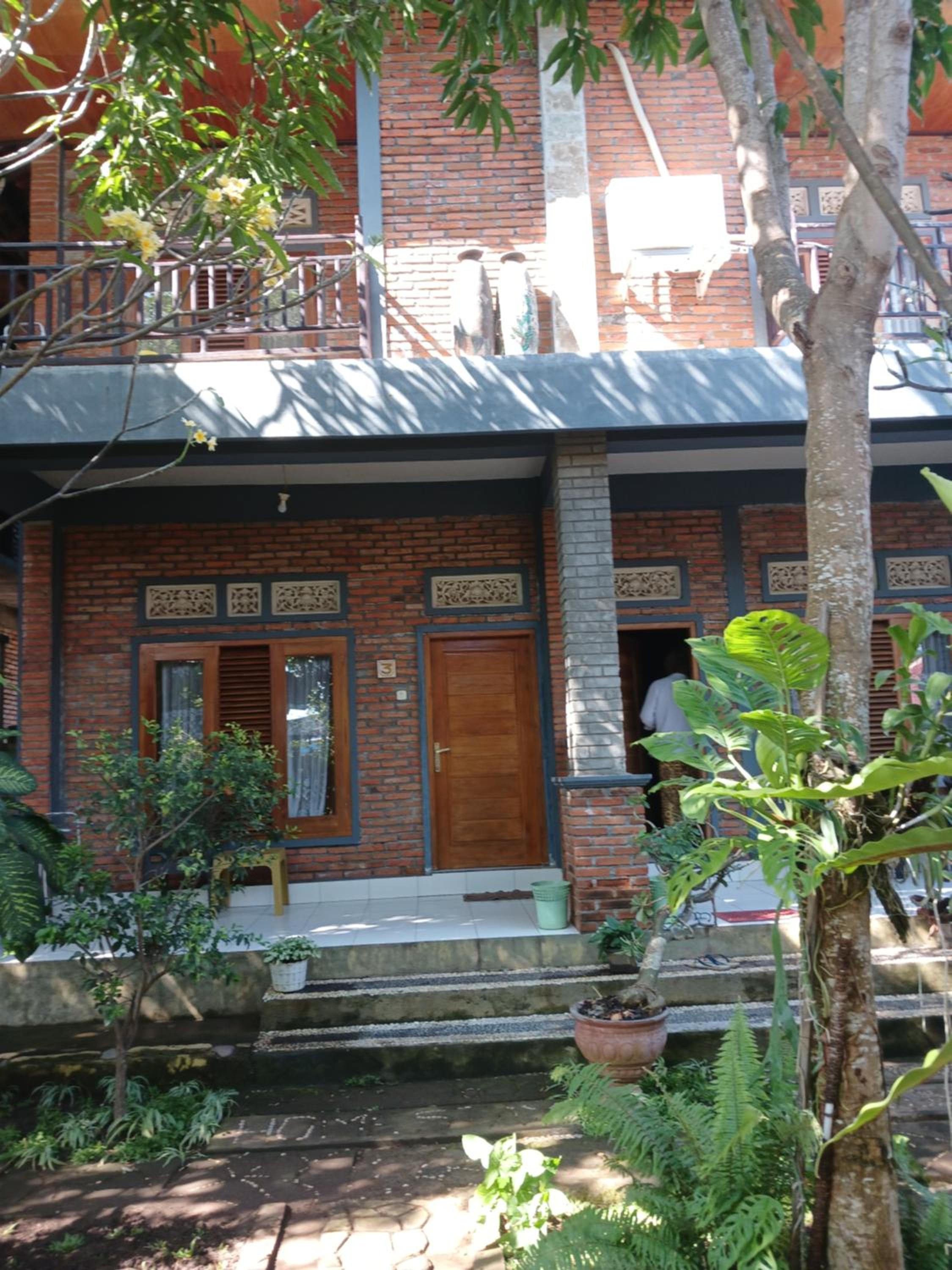 Danny juljol homestay