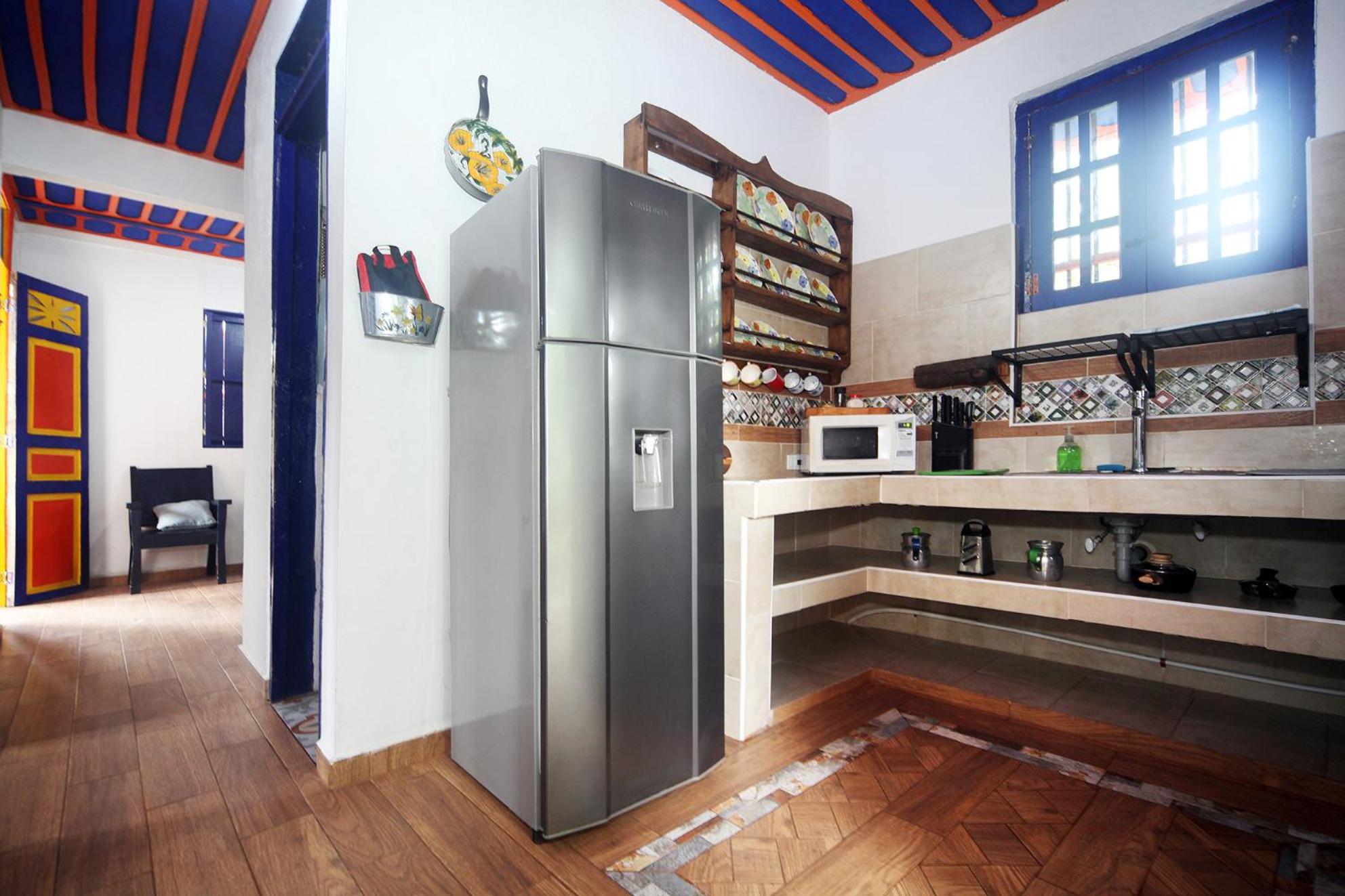 El Madrigal Cabin - Adorable 2-bedroom guesthouse