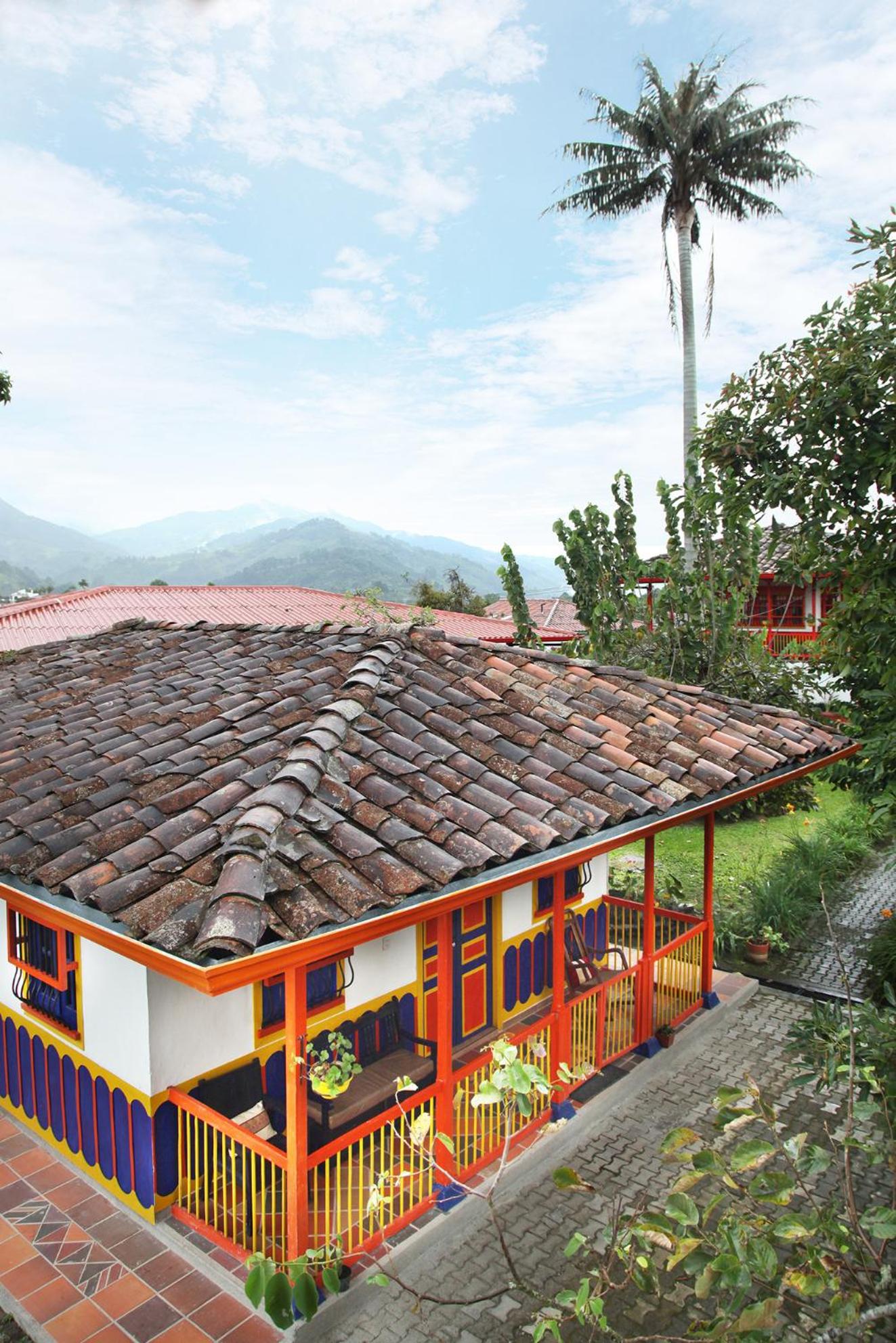 El Madrigal Cabin - Adorable 2-bedroom guesthouse