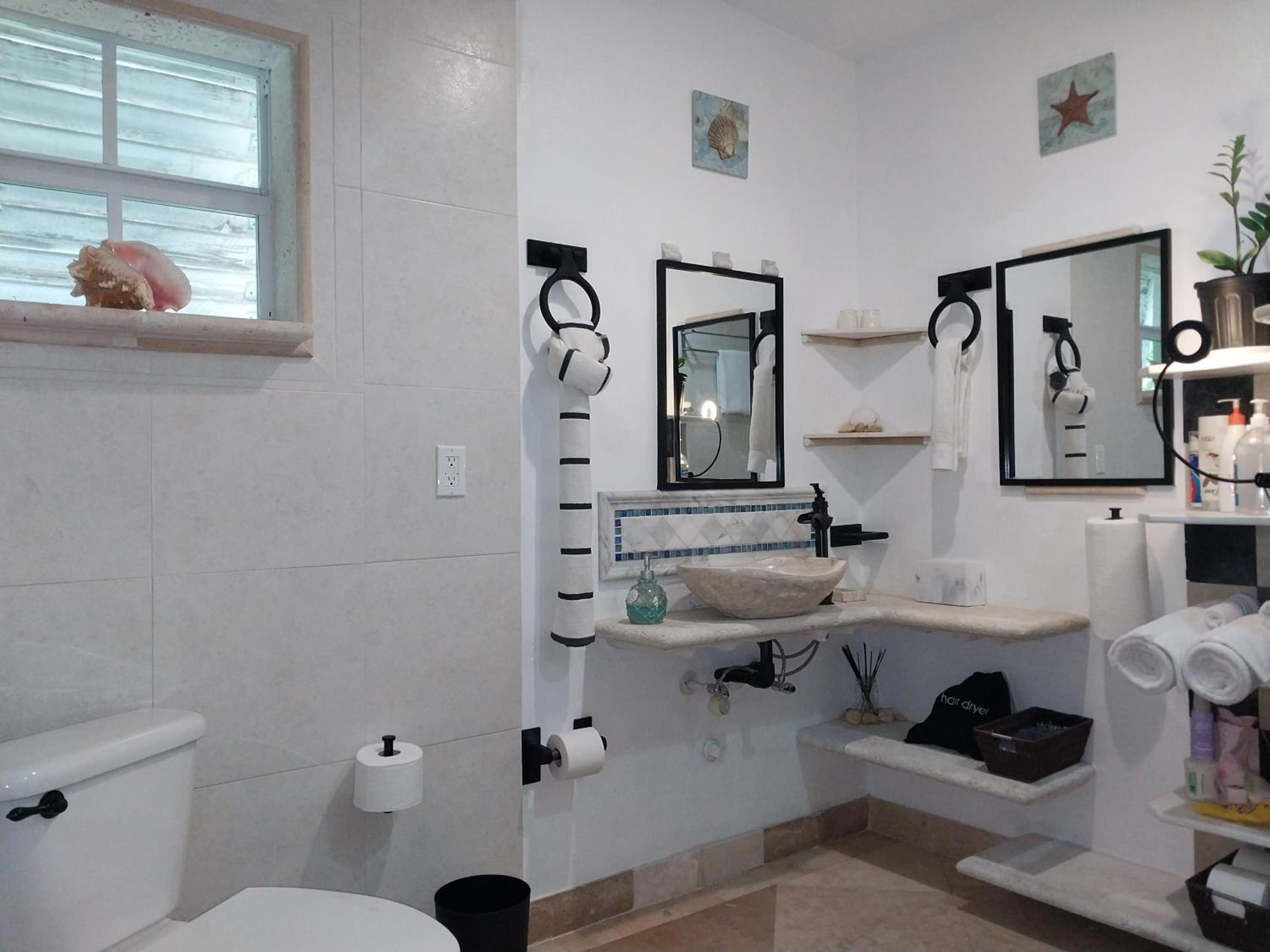 Apartment near Grace Bay Beach view 4