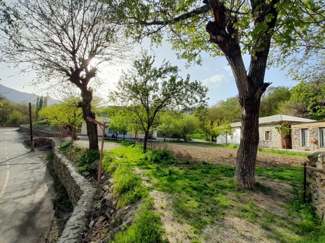 NURATA MOUNTAIN GUESTHOUSE Shiringul