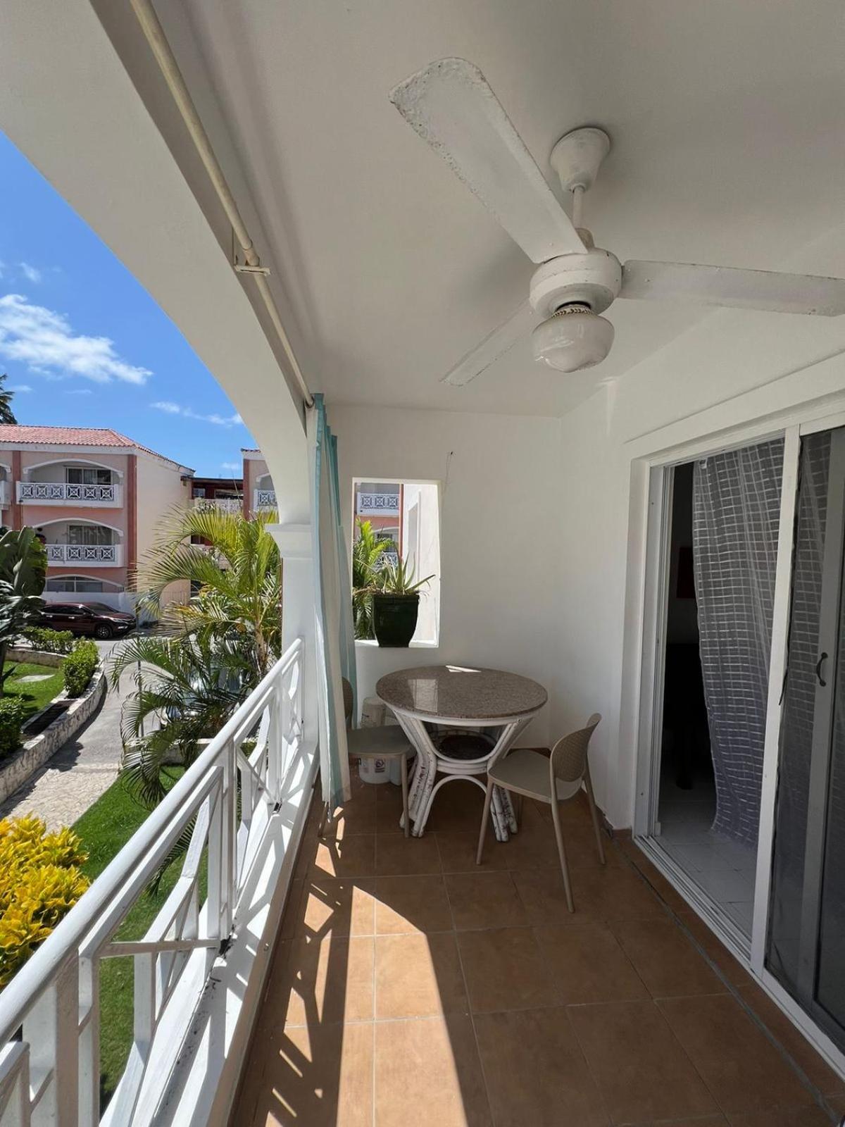Tropical Apartment Few Steps From The Beach