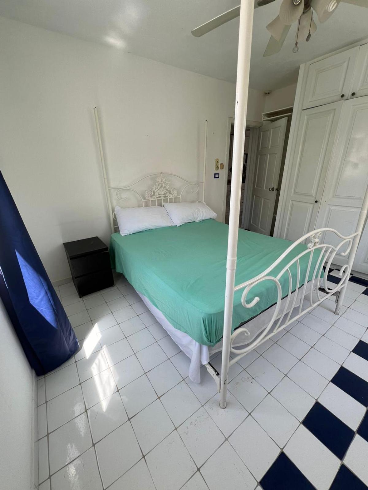Tropical Apartment Few Steps From The Beach