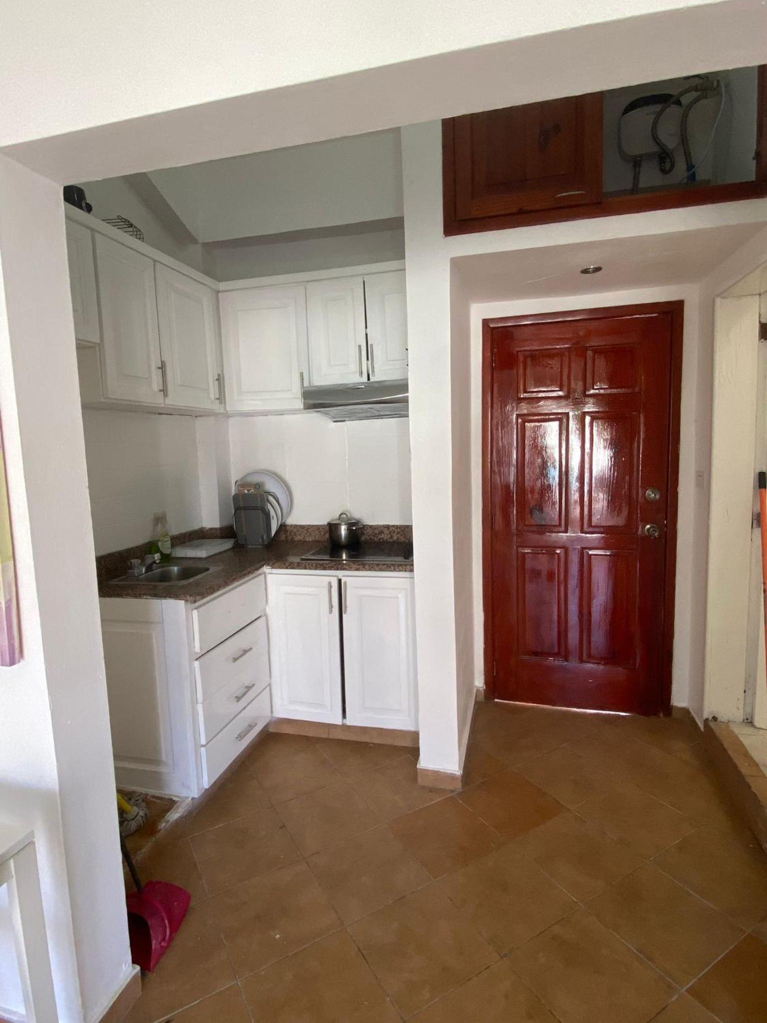 Tropical Apartment Few Steps From The Beach