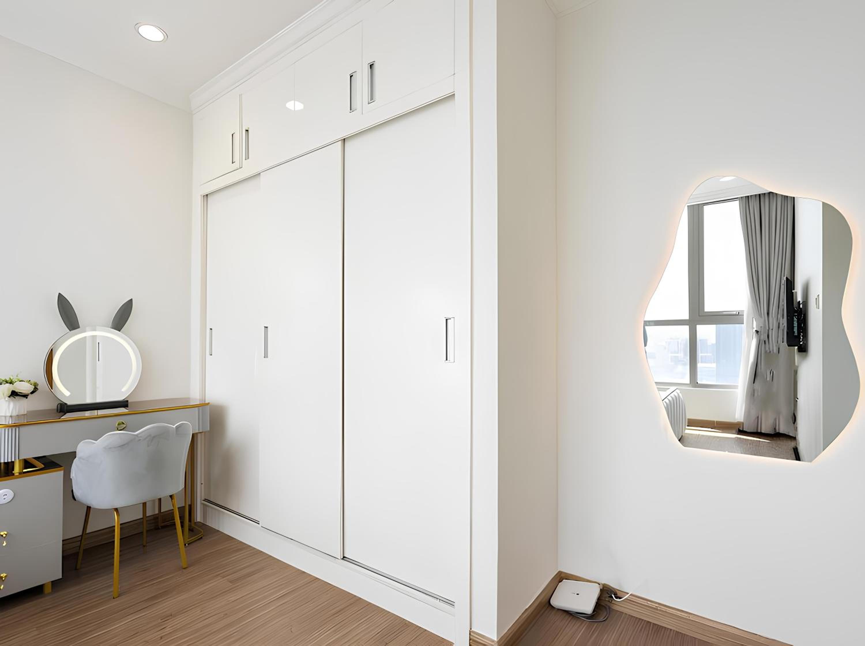 Landmark Apartment Center