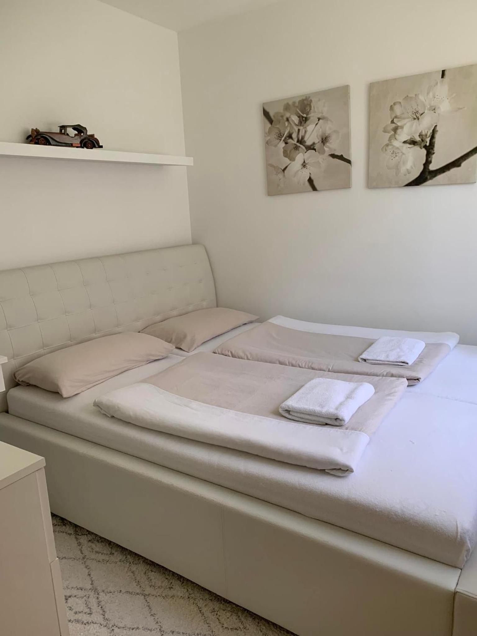 Barackvirág Apartmanház