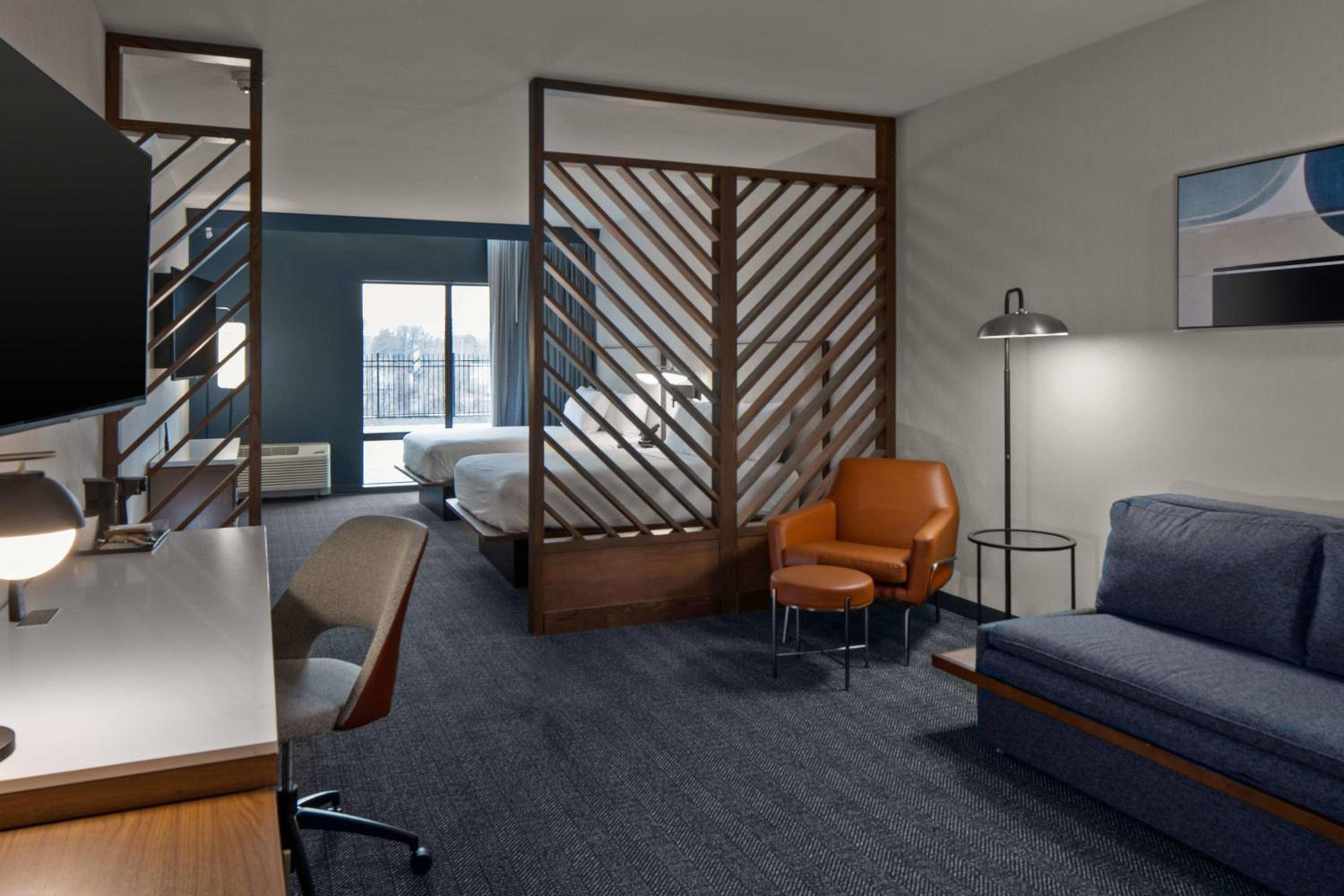 Jefferson City Vacations - Courtyard by Marriott Jefferson City - Property Image 4