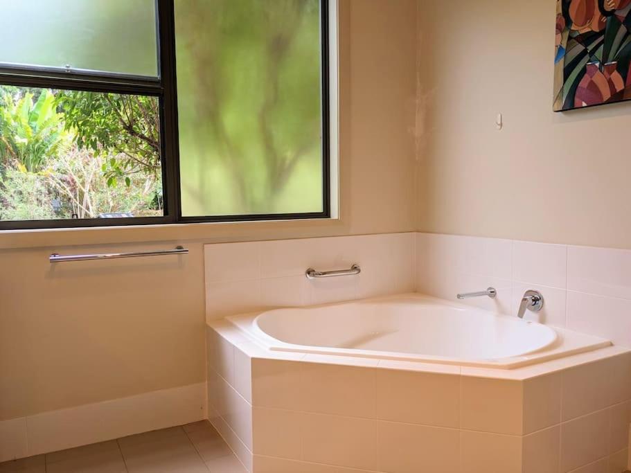 Samsara Farm Cottage - Stunning hinterland oasis