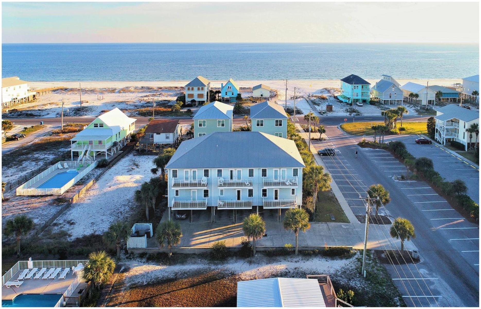 Del Mar 4 by Current Tides Vacation Rentals