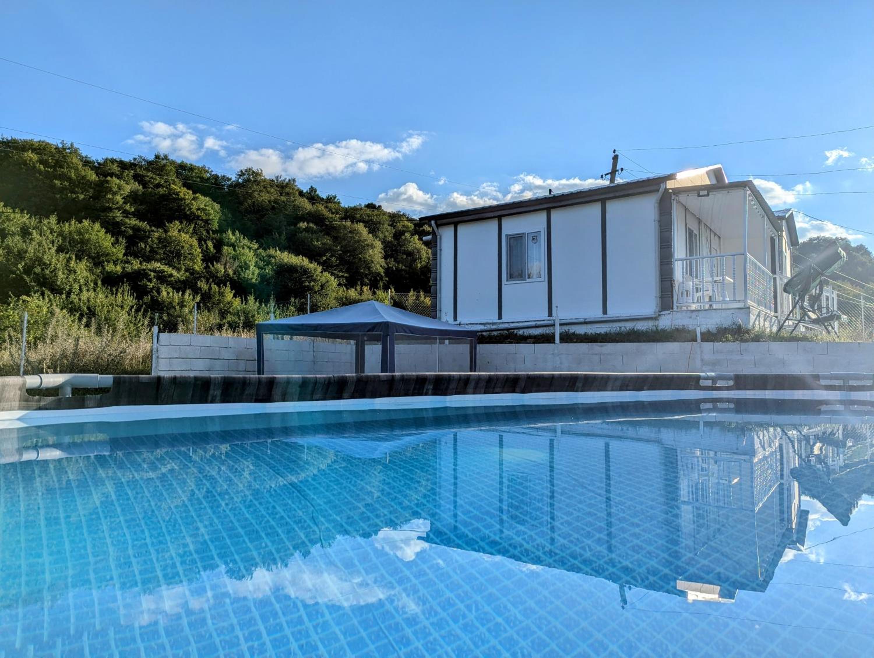 Sunshine Inn Buriani