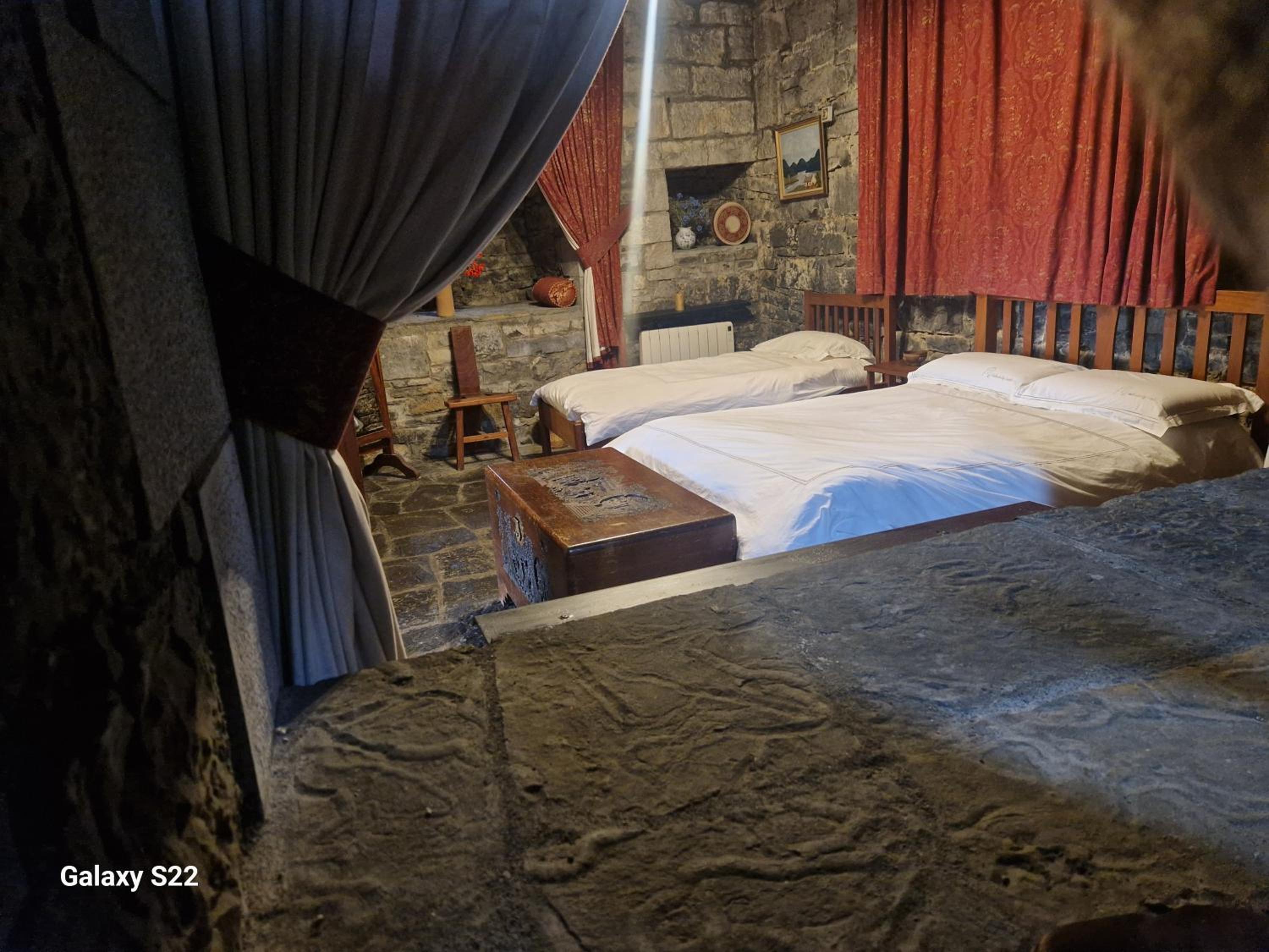 Ballindooley Castle