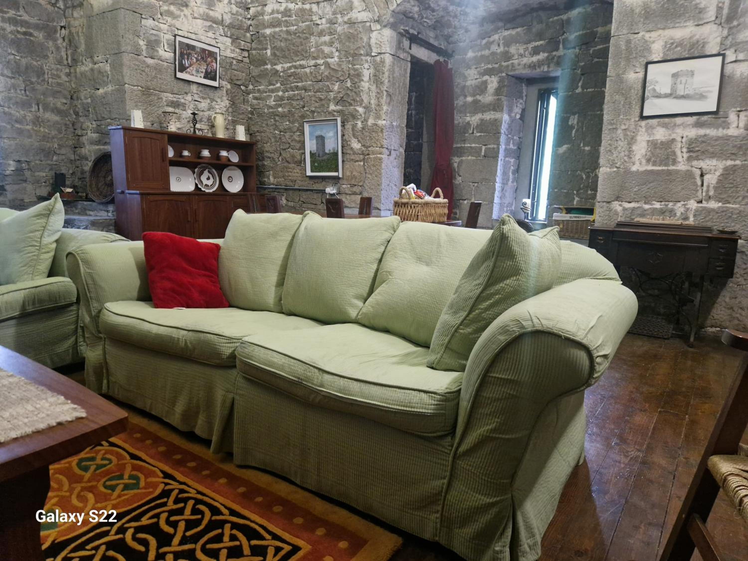 Ballindooley Castle