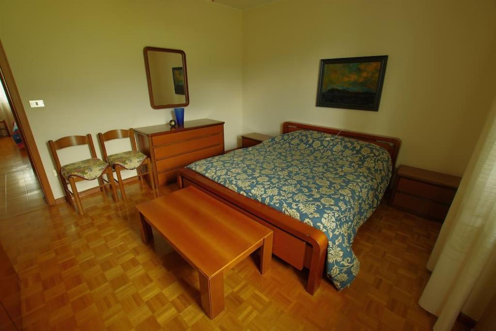 Lakeview apartment