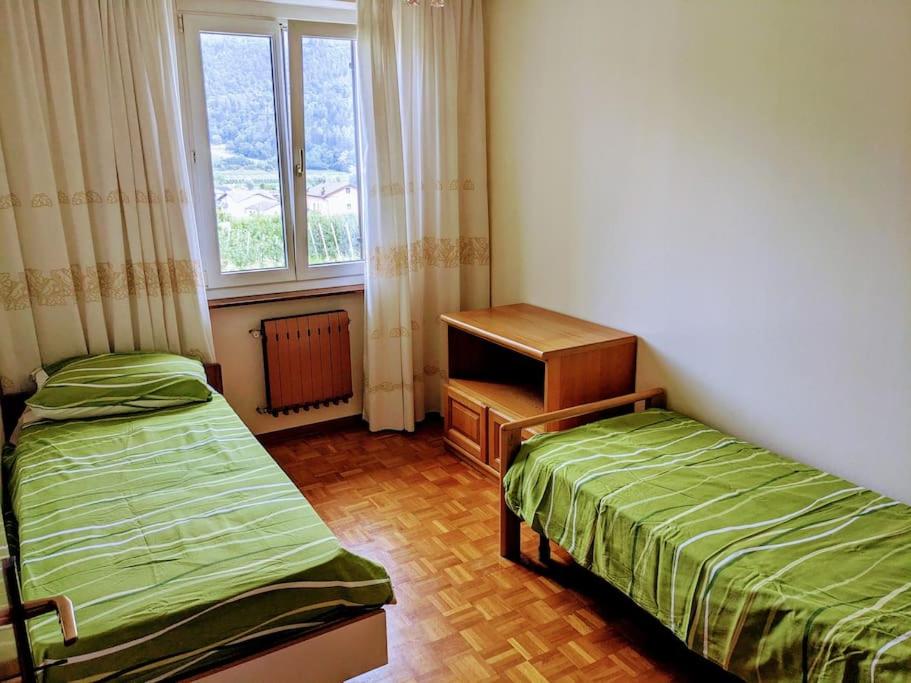 Lakeview apartment