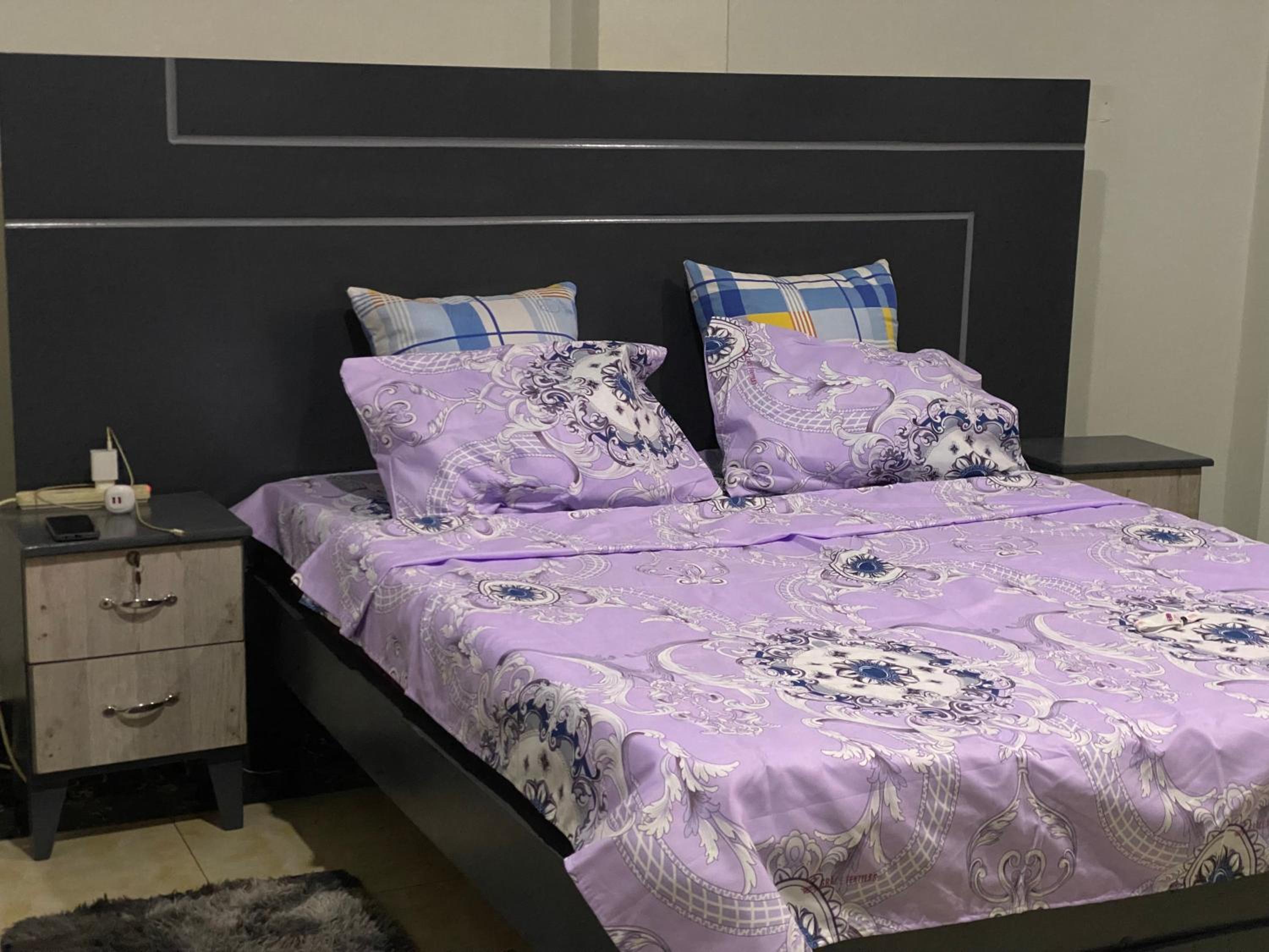Serene 1 Bedroom Cozy Apartment in a fancy mall in Najjera view 5