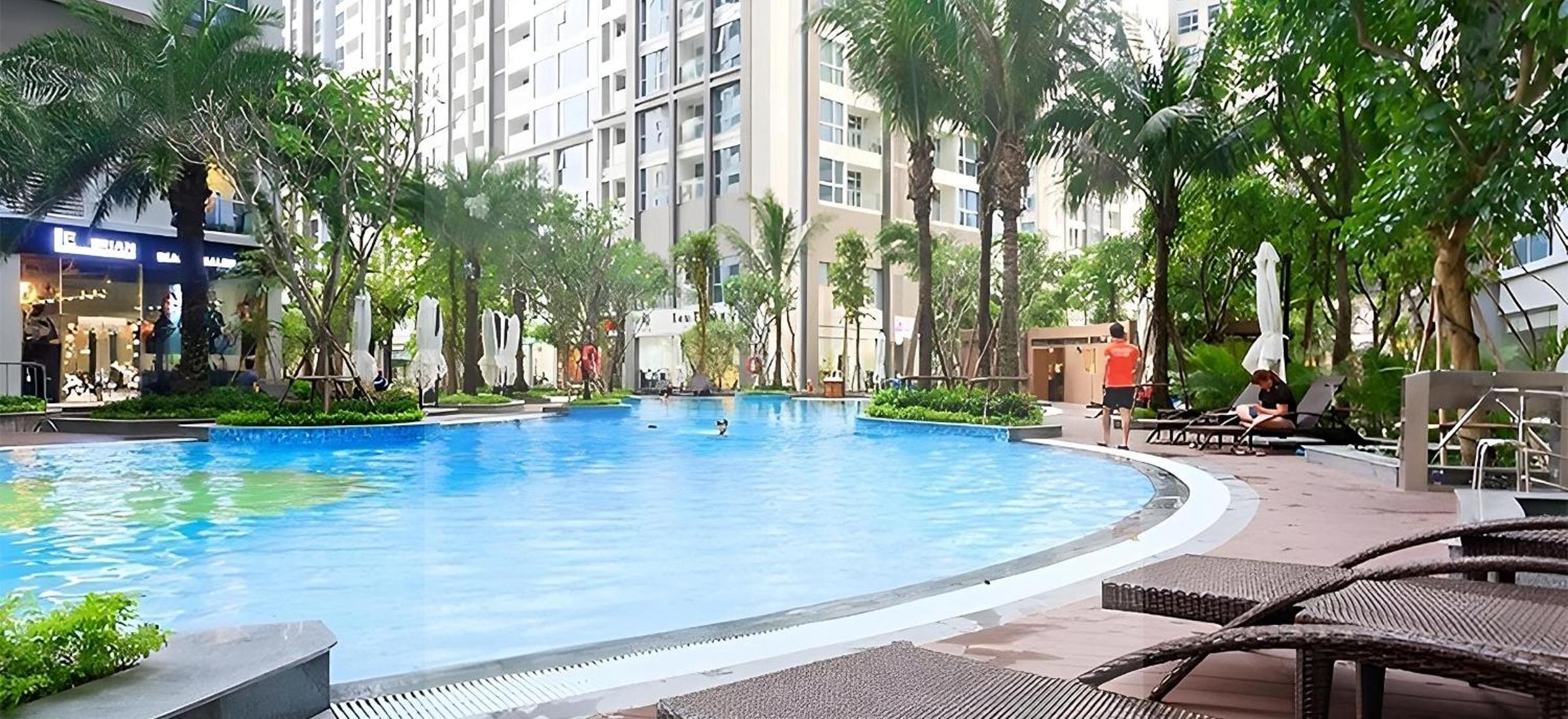 Landmark Apartment Center