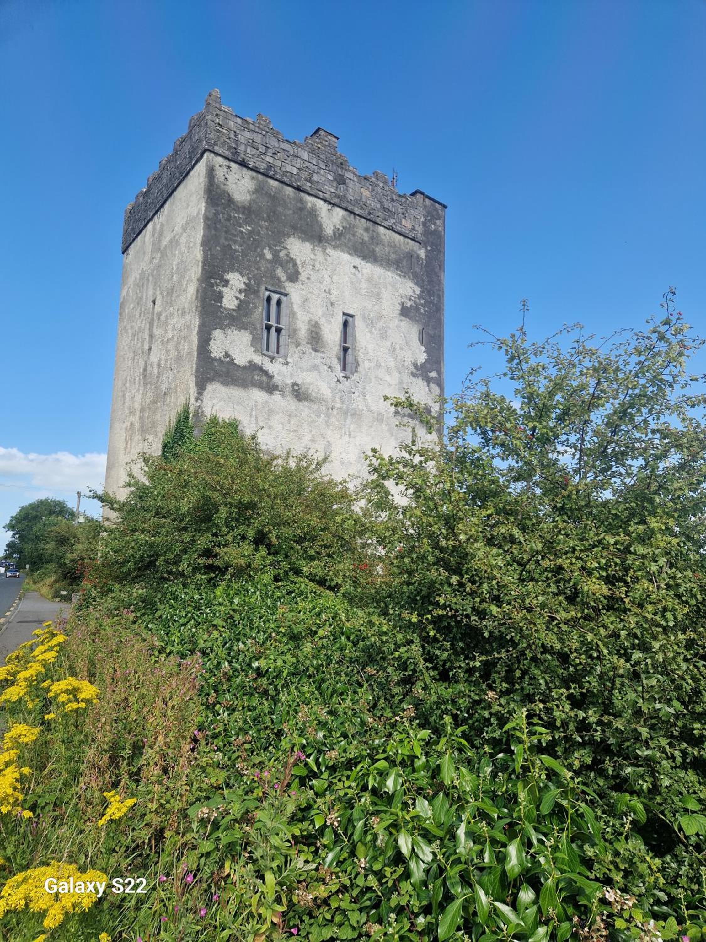 Ballindooley Castle
