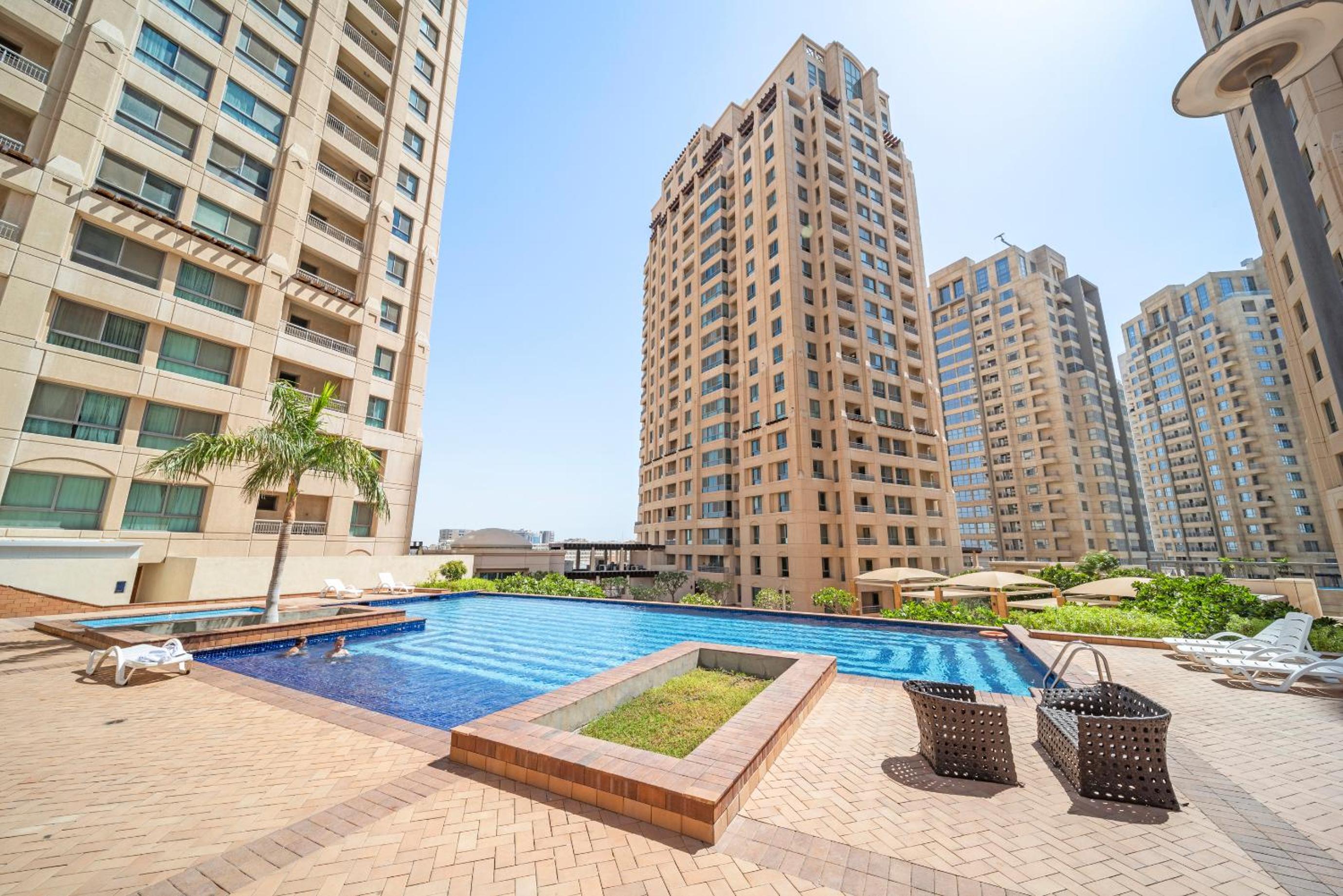 Mabaat-Executive 3BR-Emaar 562