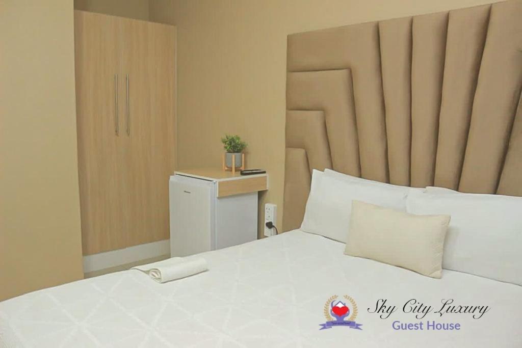 Sky city luxury guest house view 4