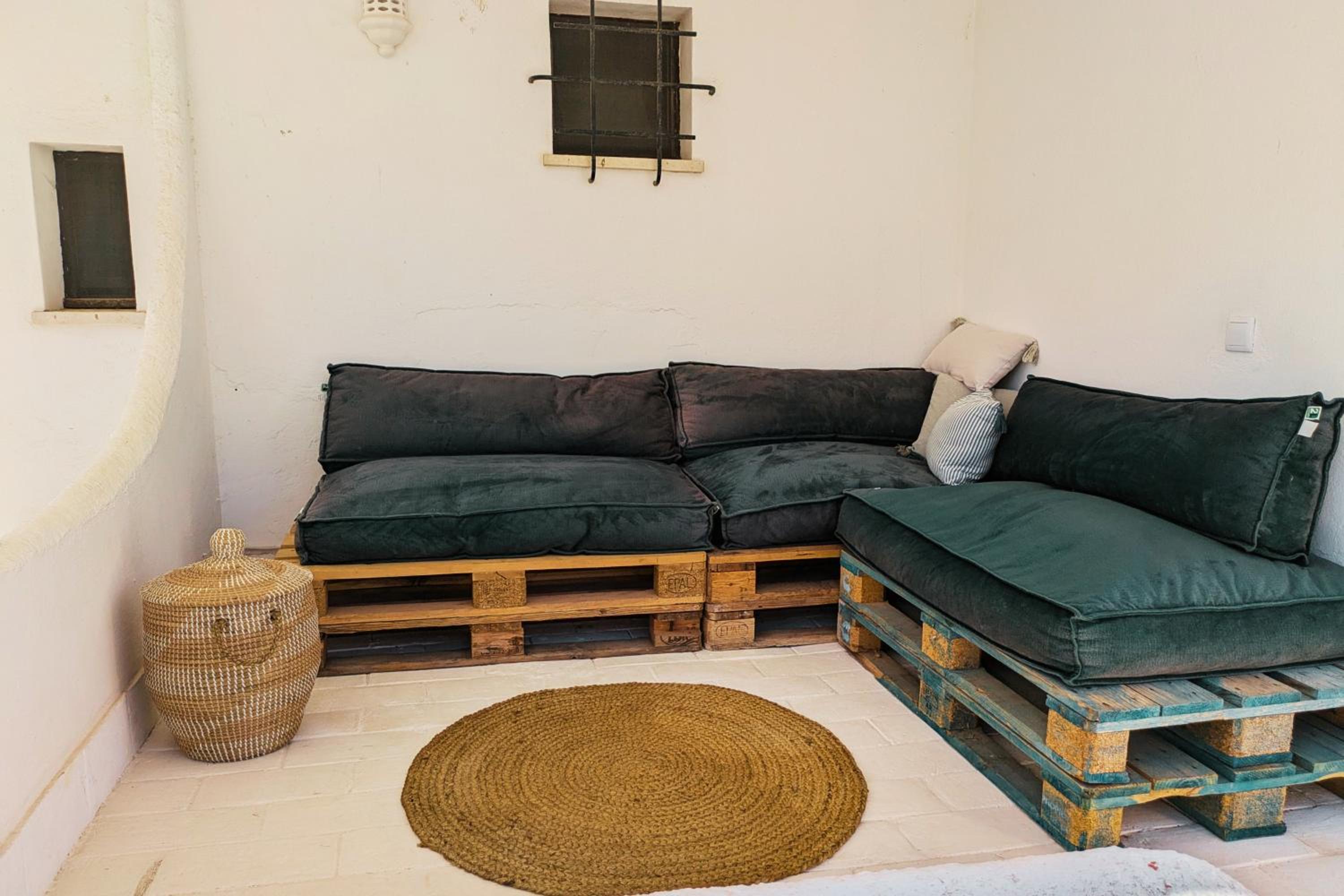 Vivenda Josil - private pool 1km to beach & centre