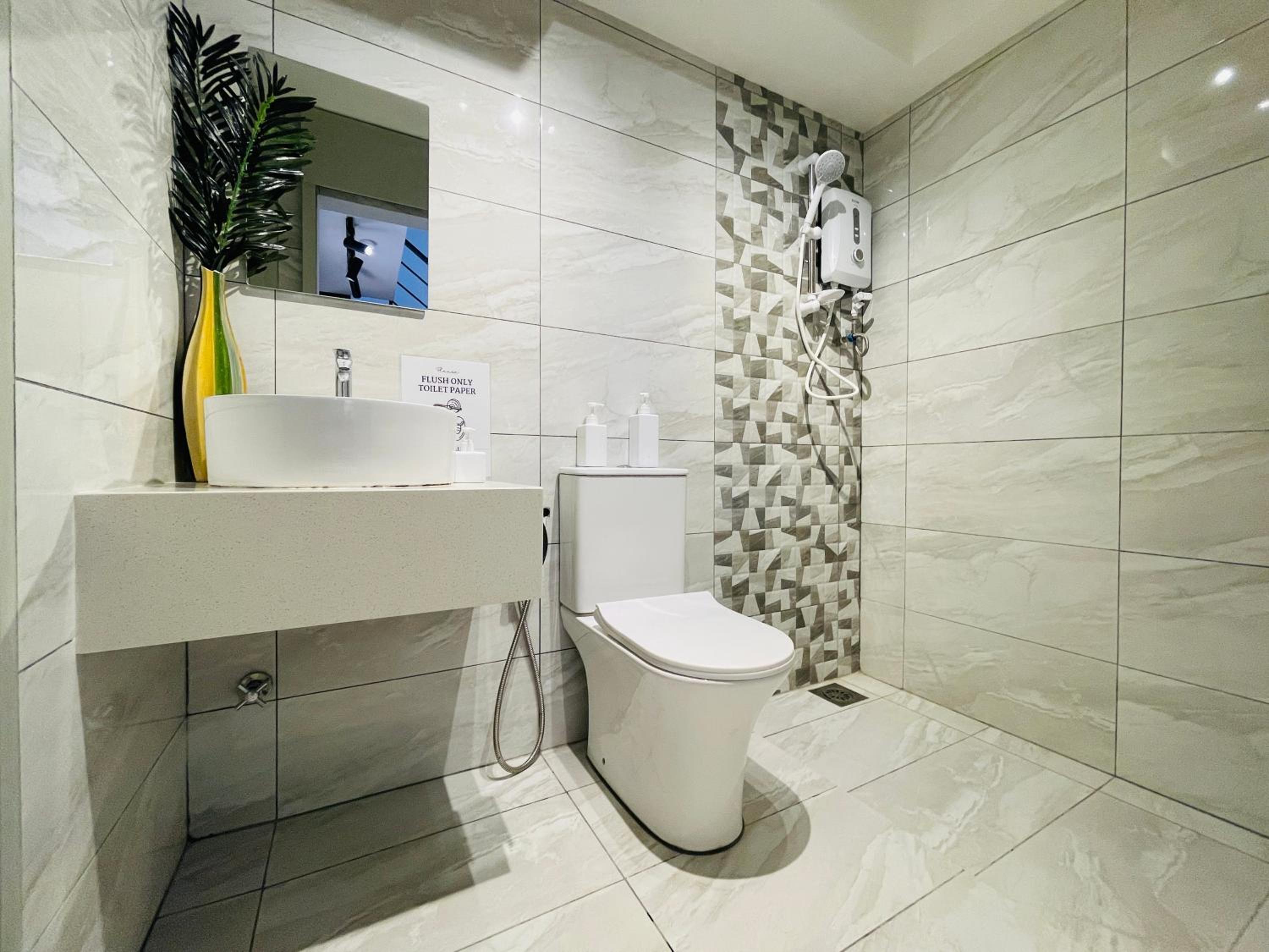 Arte Cheras Duplex by DeUrban