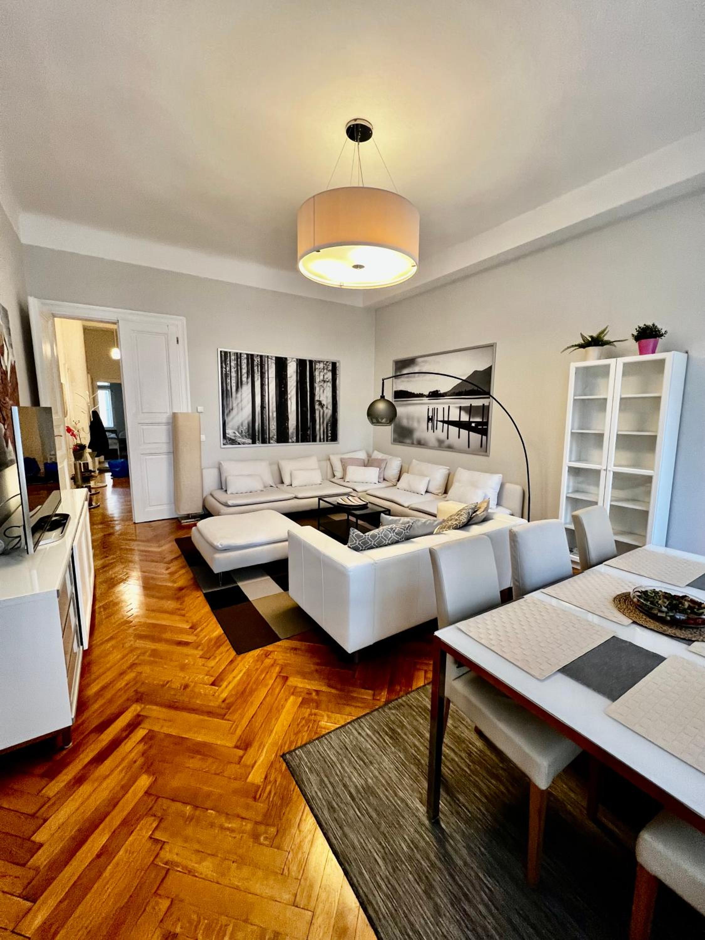 DOMIRA Four Reasons apartment