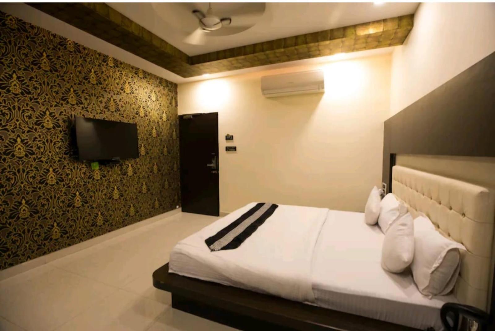 TheJewelHotel