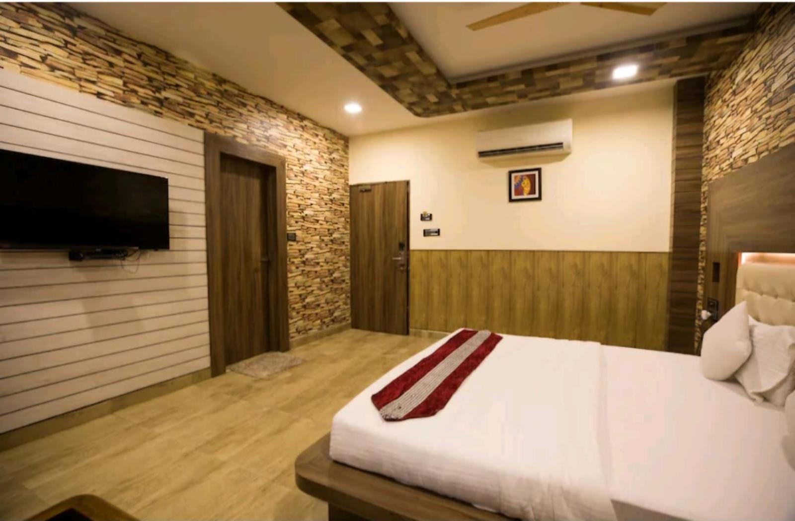 TheJewelHotel