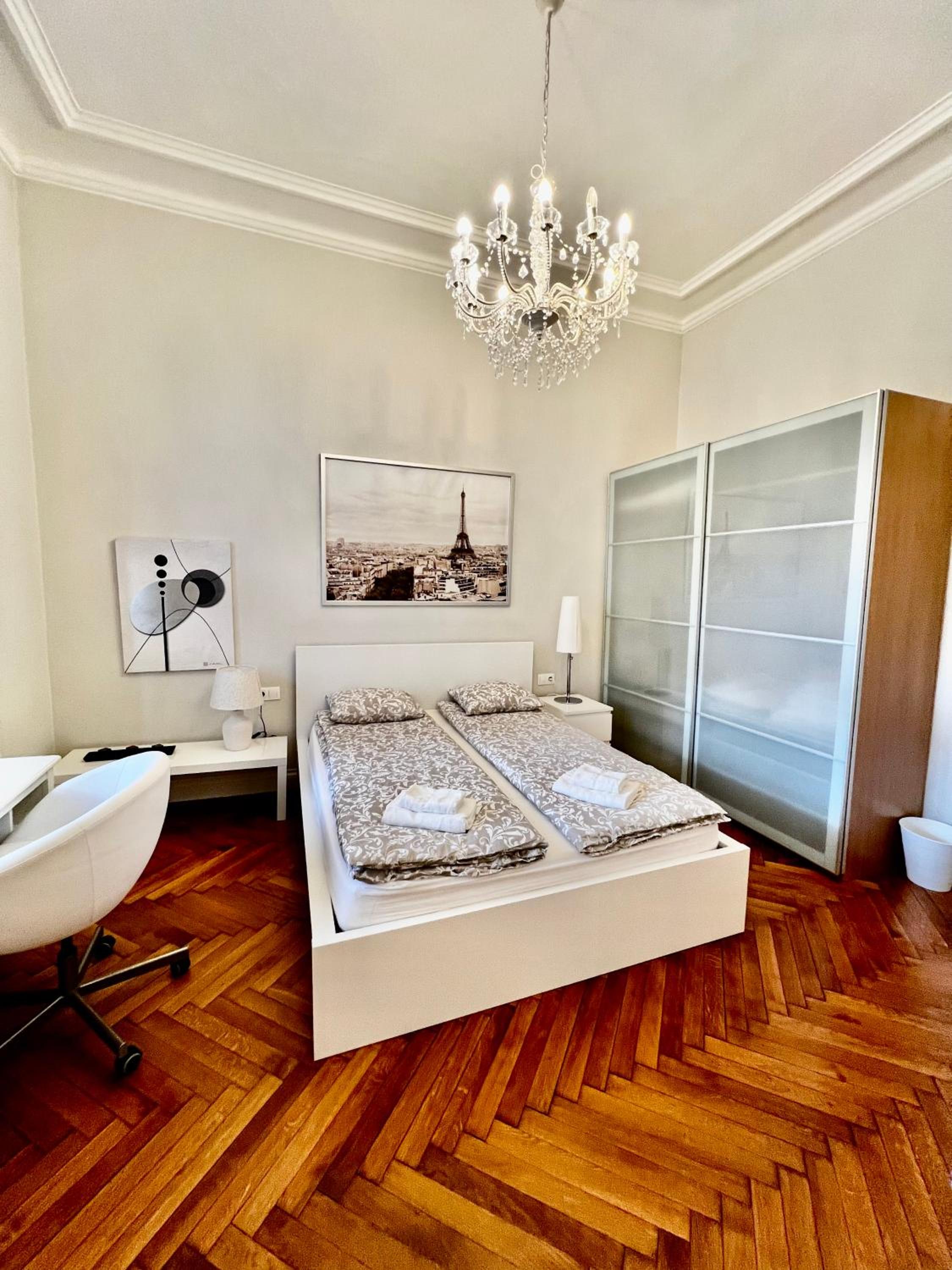 DOMIRA Four Reasons apartment