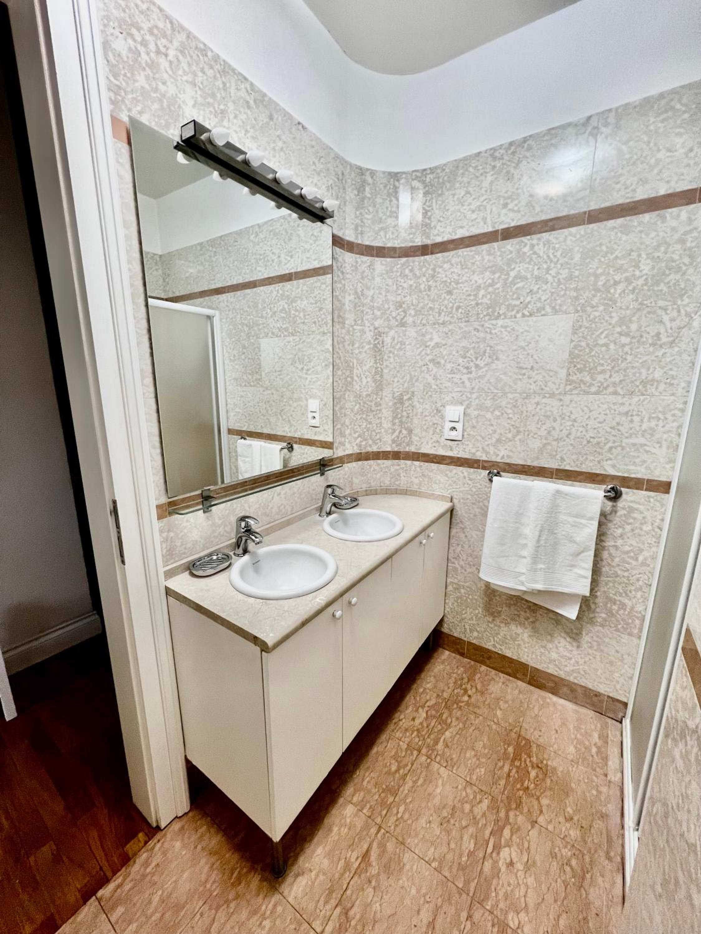 DOMIRA Four Reasons apartment