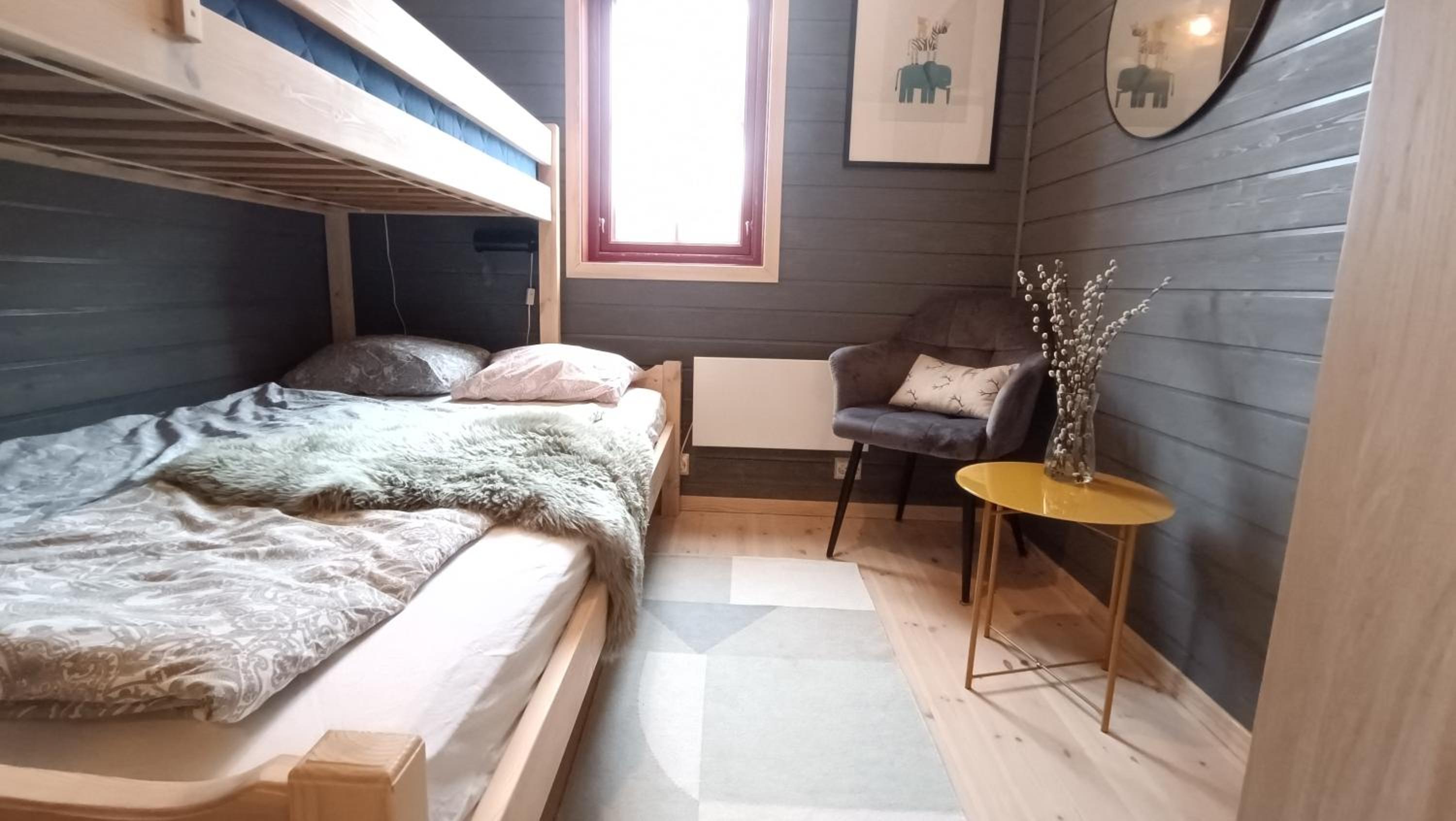 Ferienhaus in Vrådal mit Sauna, fußläufig zum Zentrum