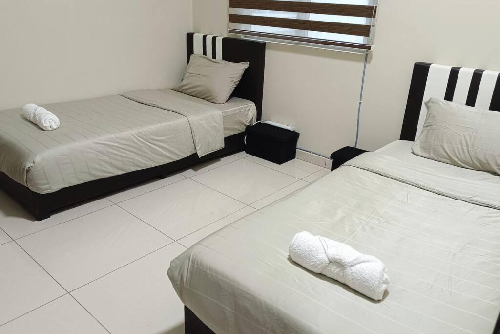 feelslikehome Paloh Residence Ipoh-for 4 to 6pax photo 2