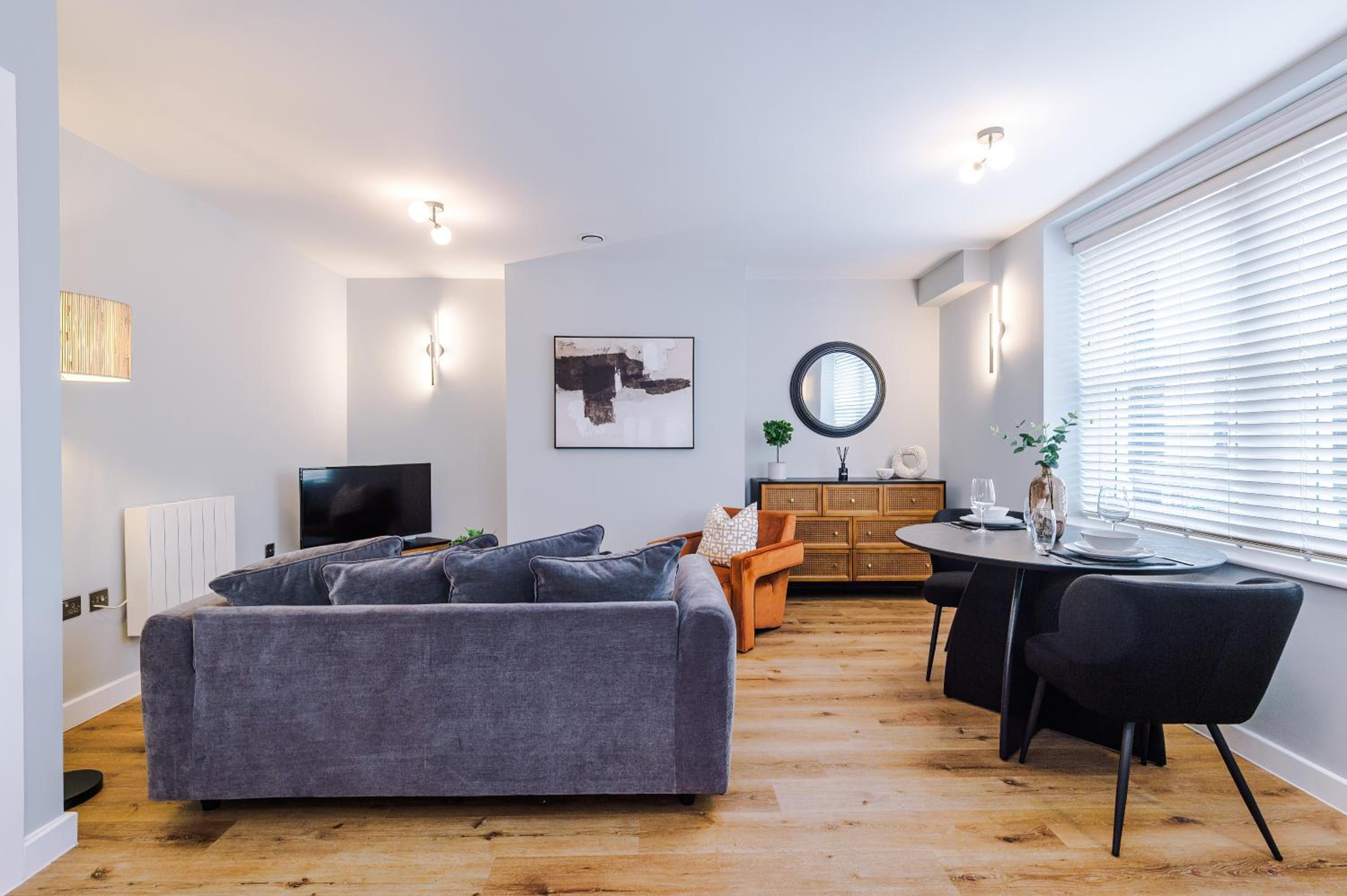 Harrogate House Apt 5 - Central Location view 4