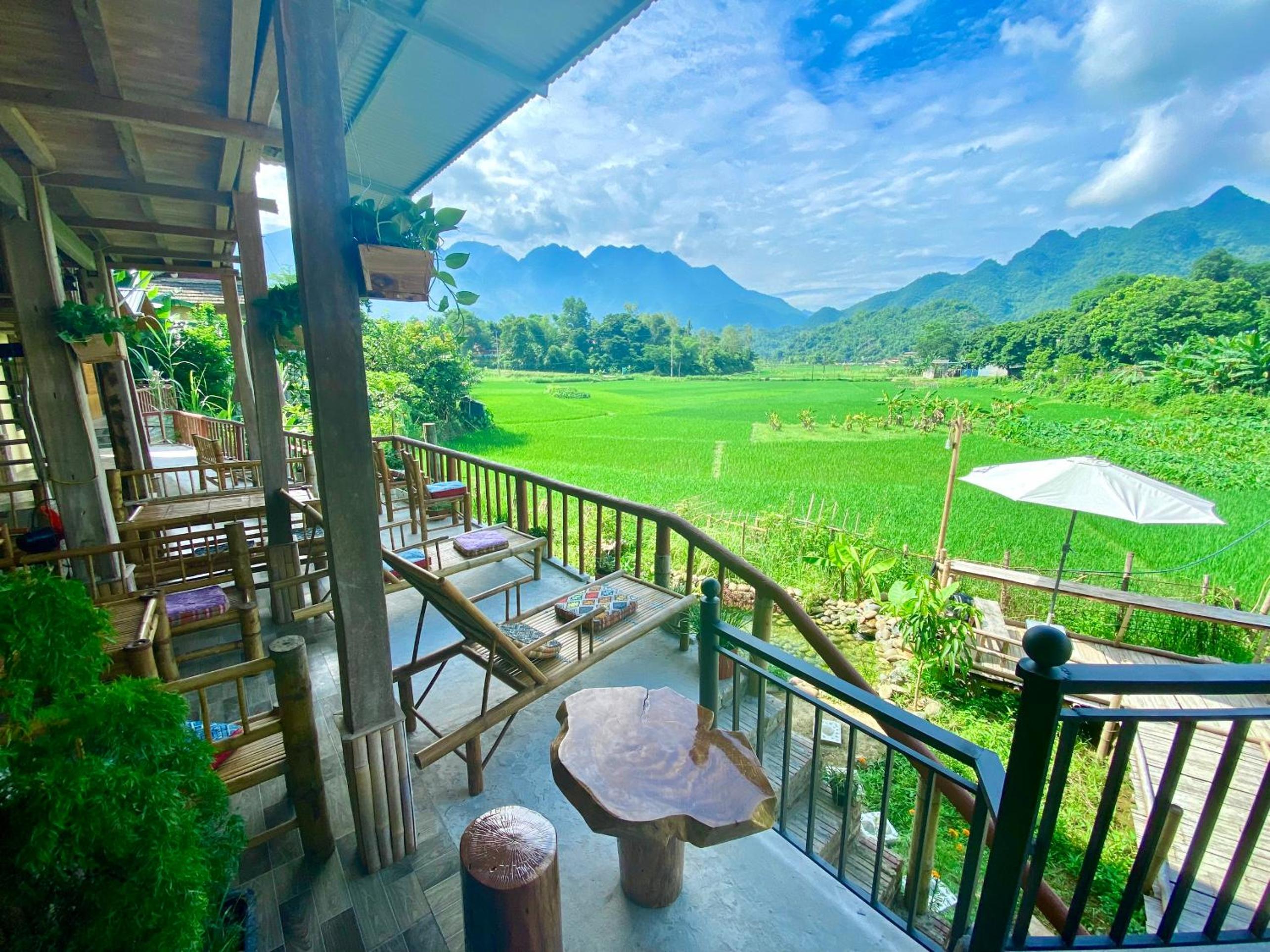 Meadow Mai Chau Homestay