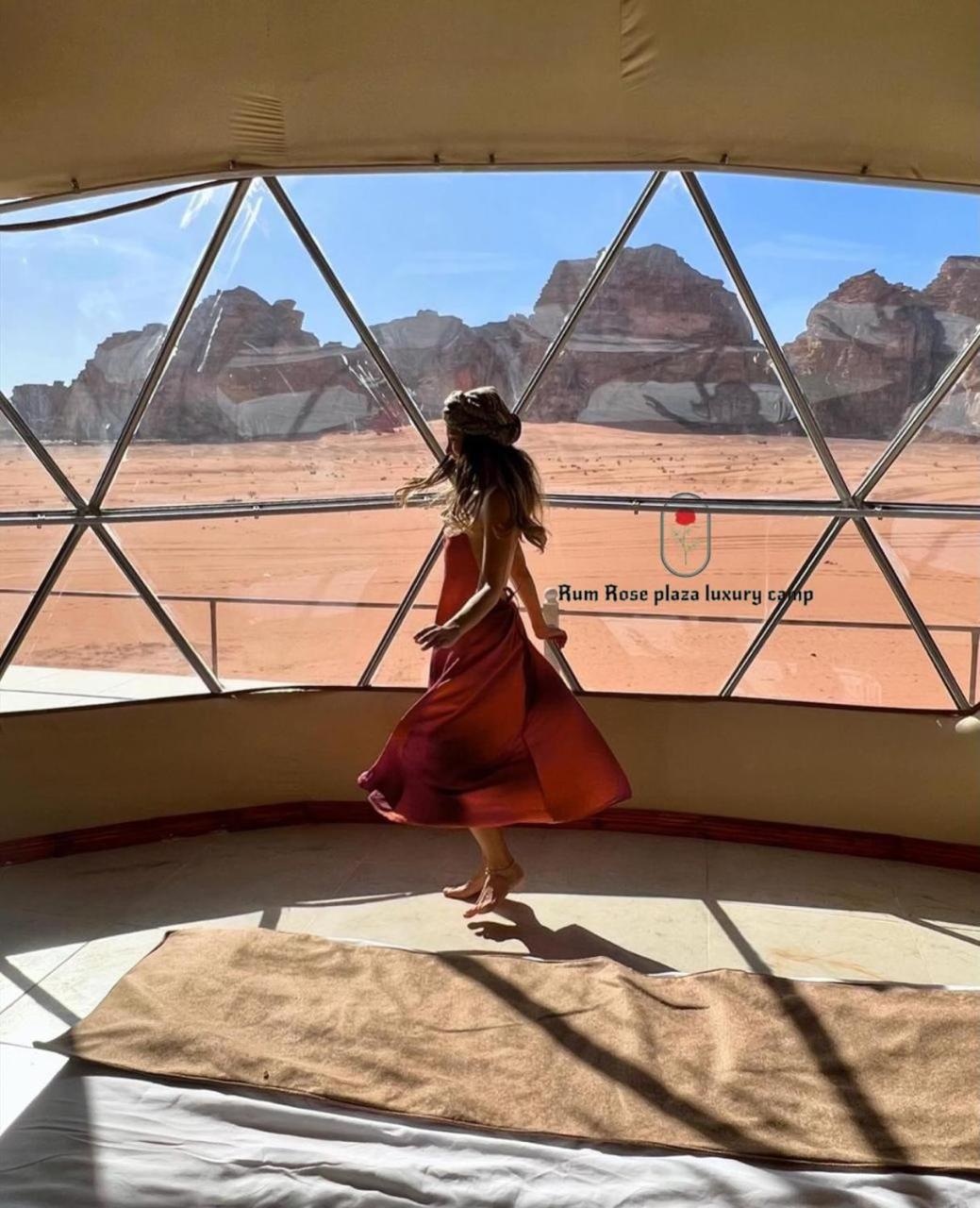 RUM MARS VALLEY BUBBLE lUXURY CAMP