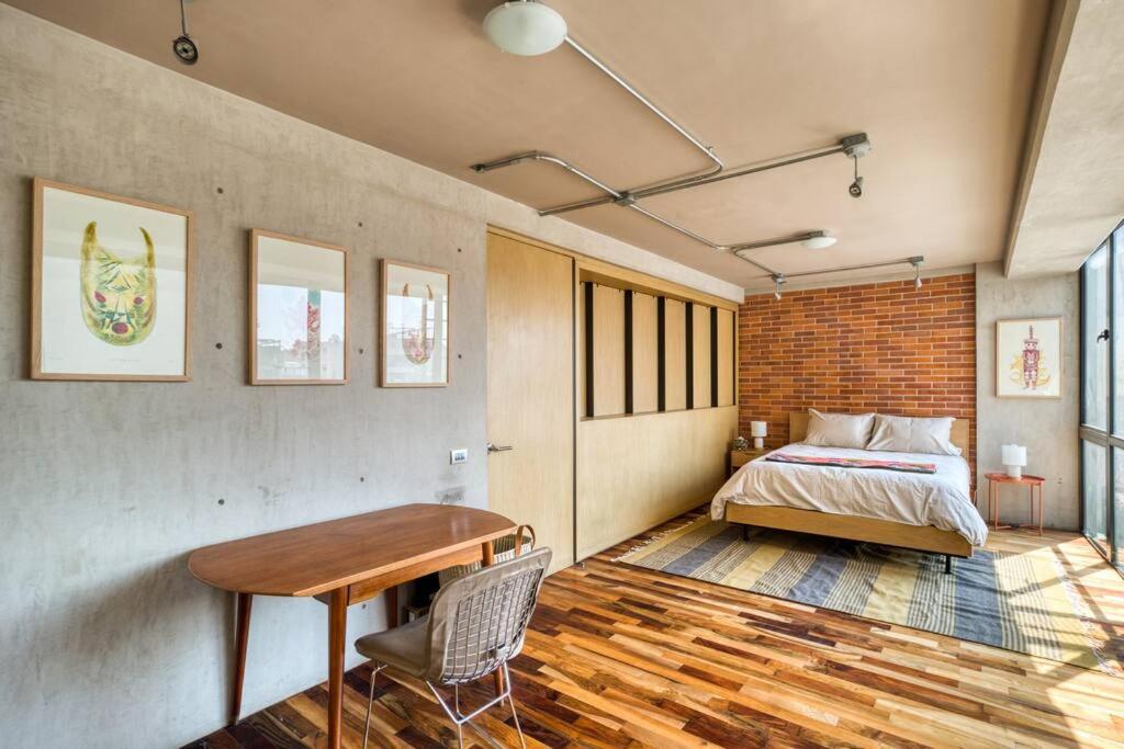 Mid Century Loft photo 2