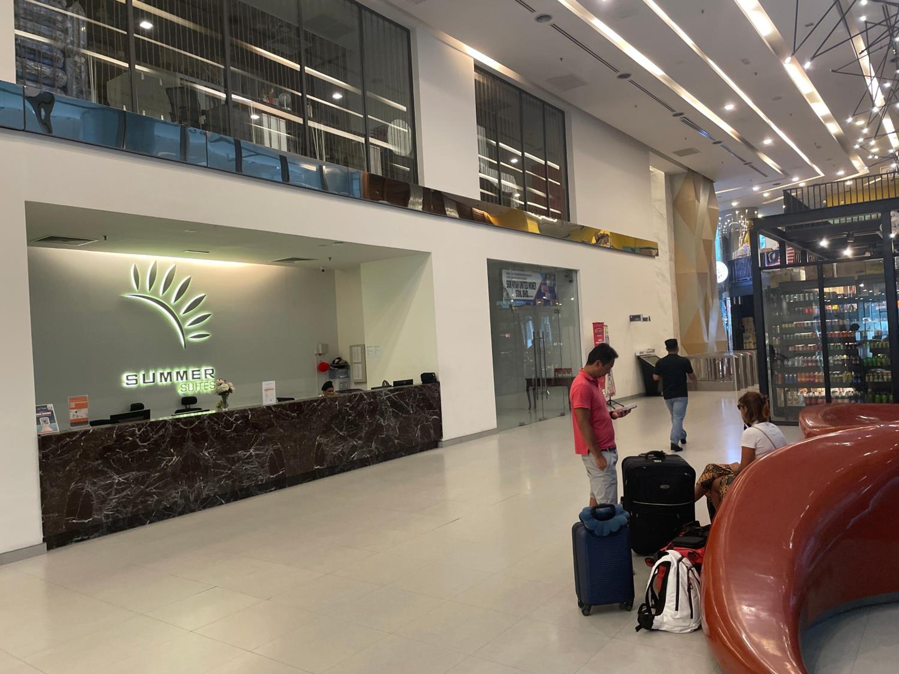 Mercu summer suites By Premium Charter