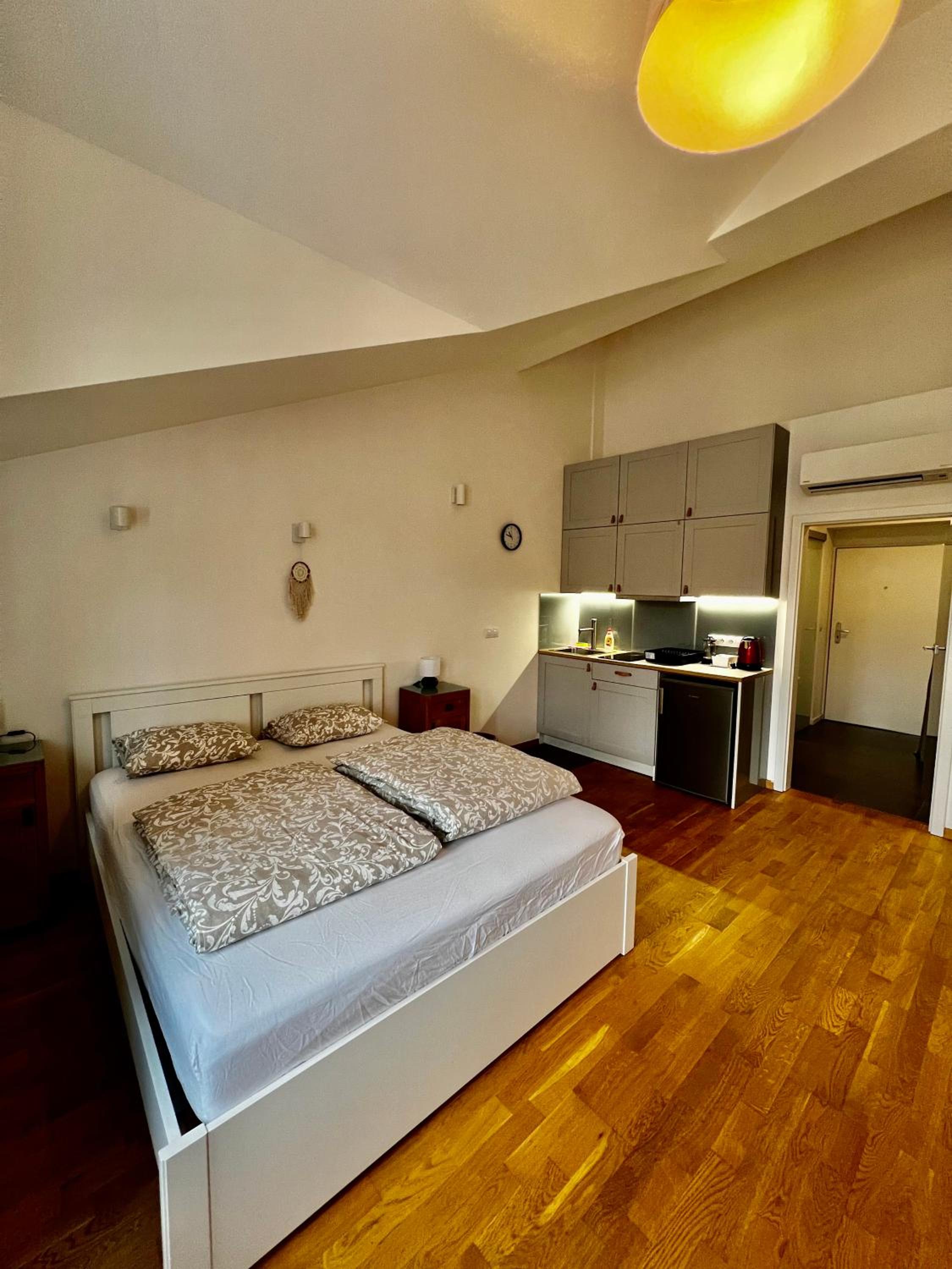 DOMIRA Riverside apartment