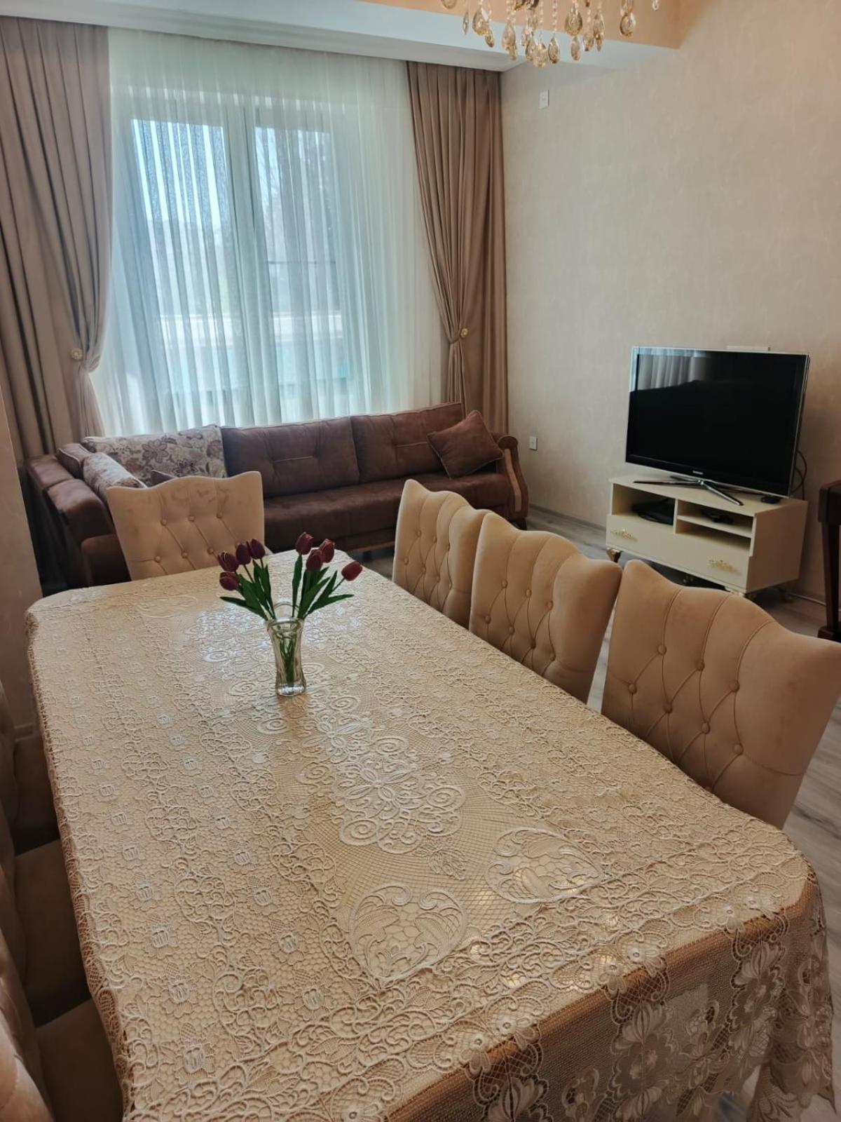 Xanim's apartment
