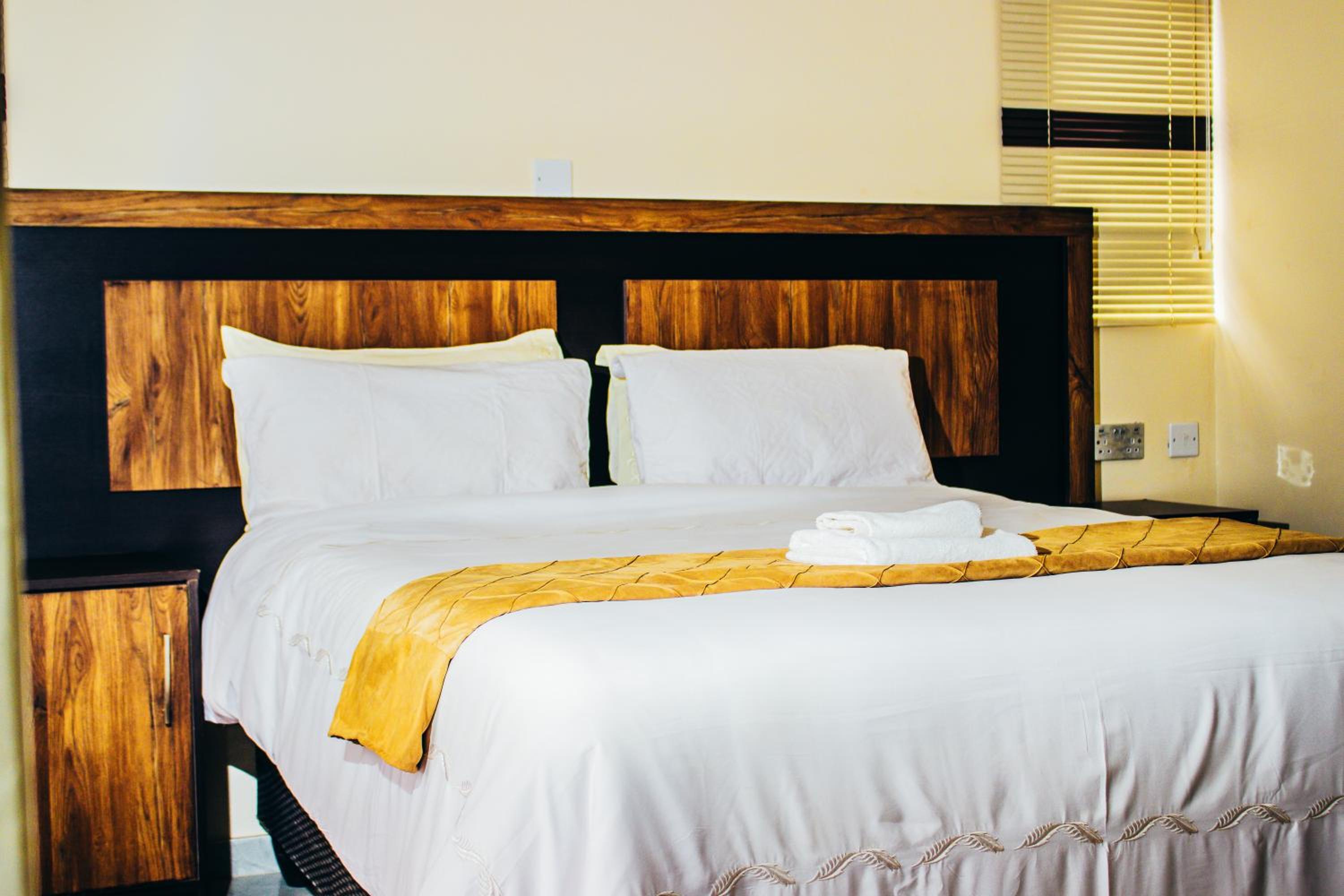 Fidelity Lodgings