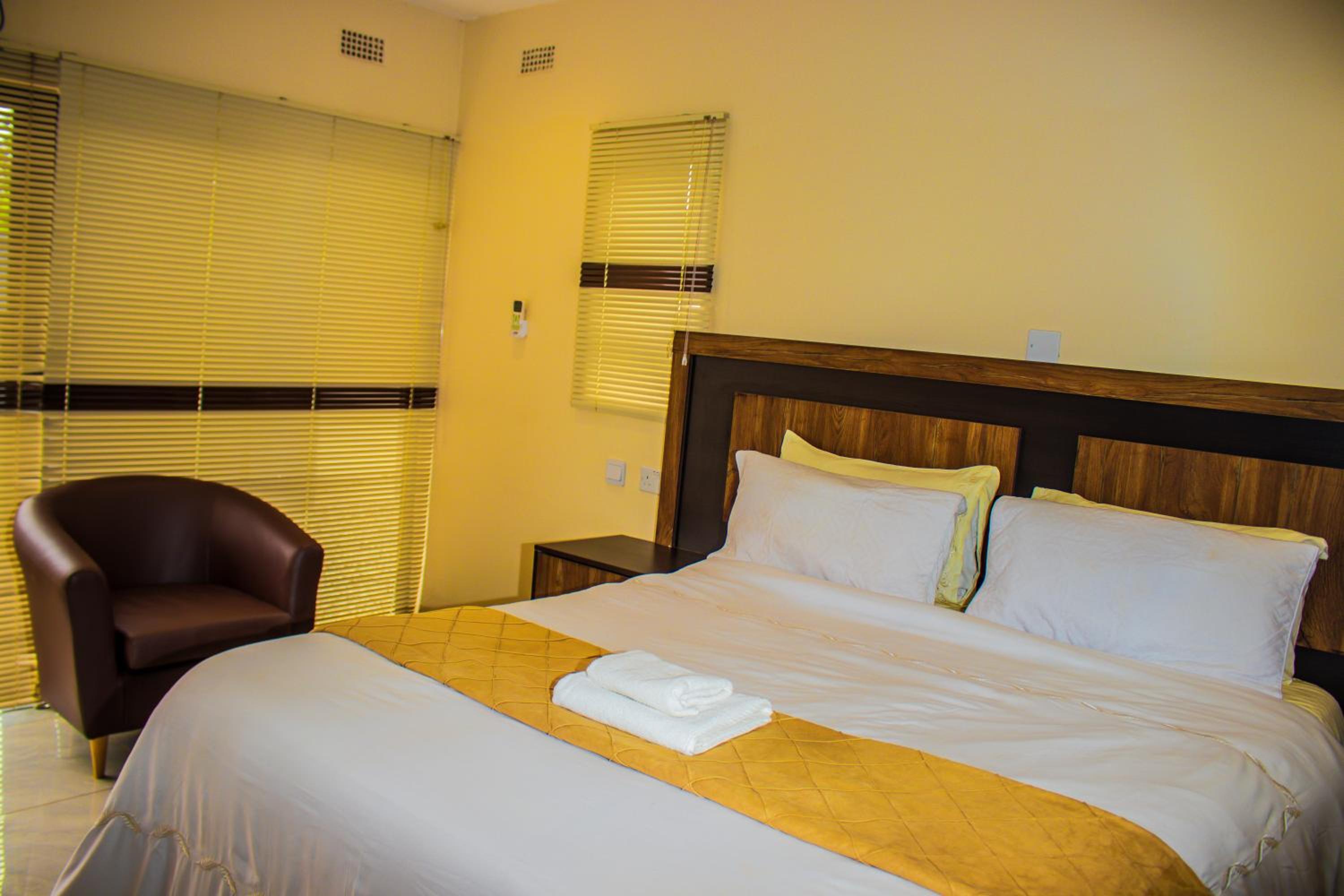 Fidelity Lodgings