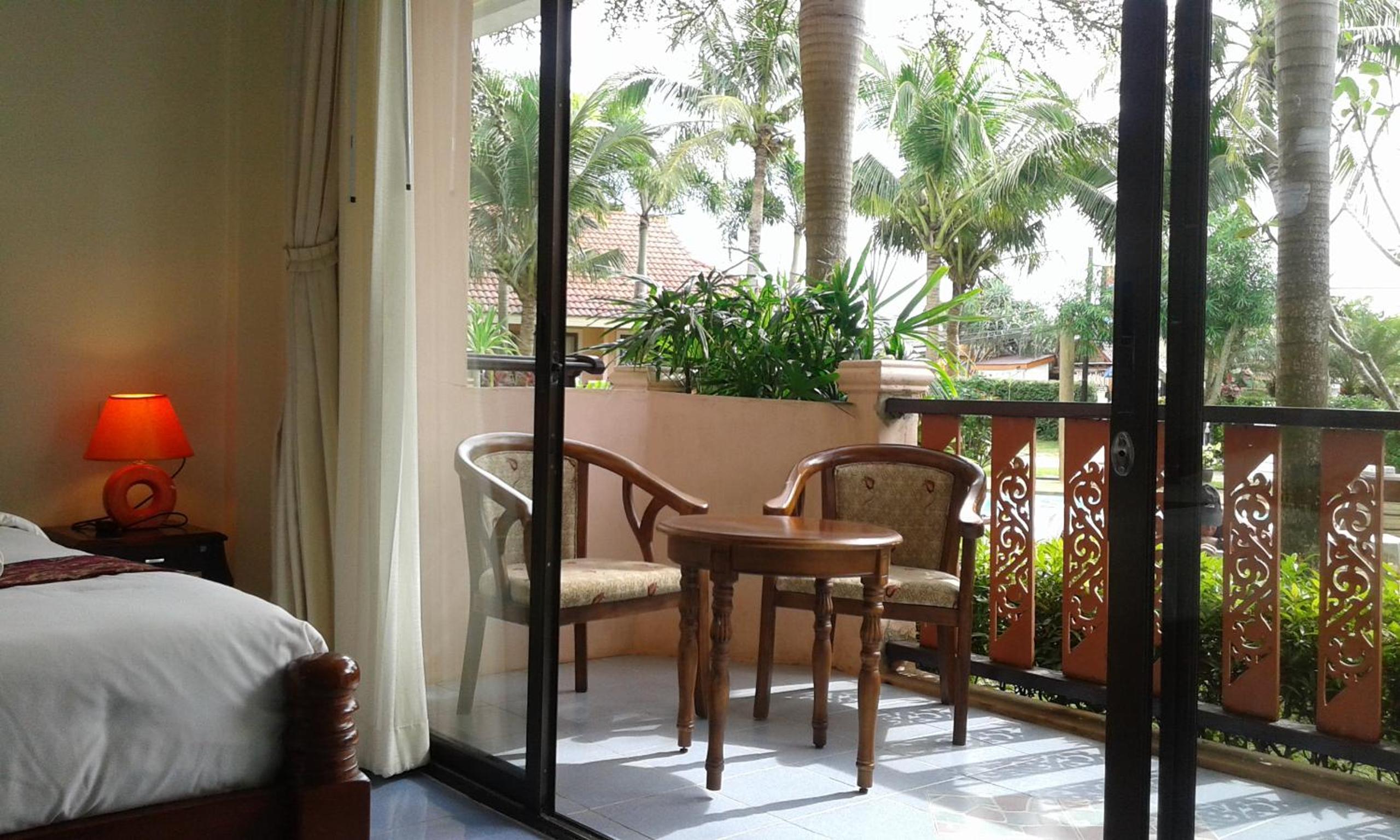 Lanta Seafront Resort
