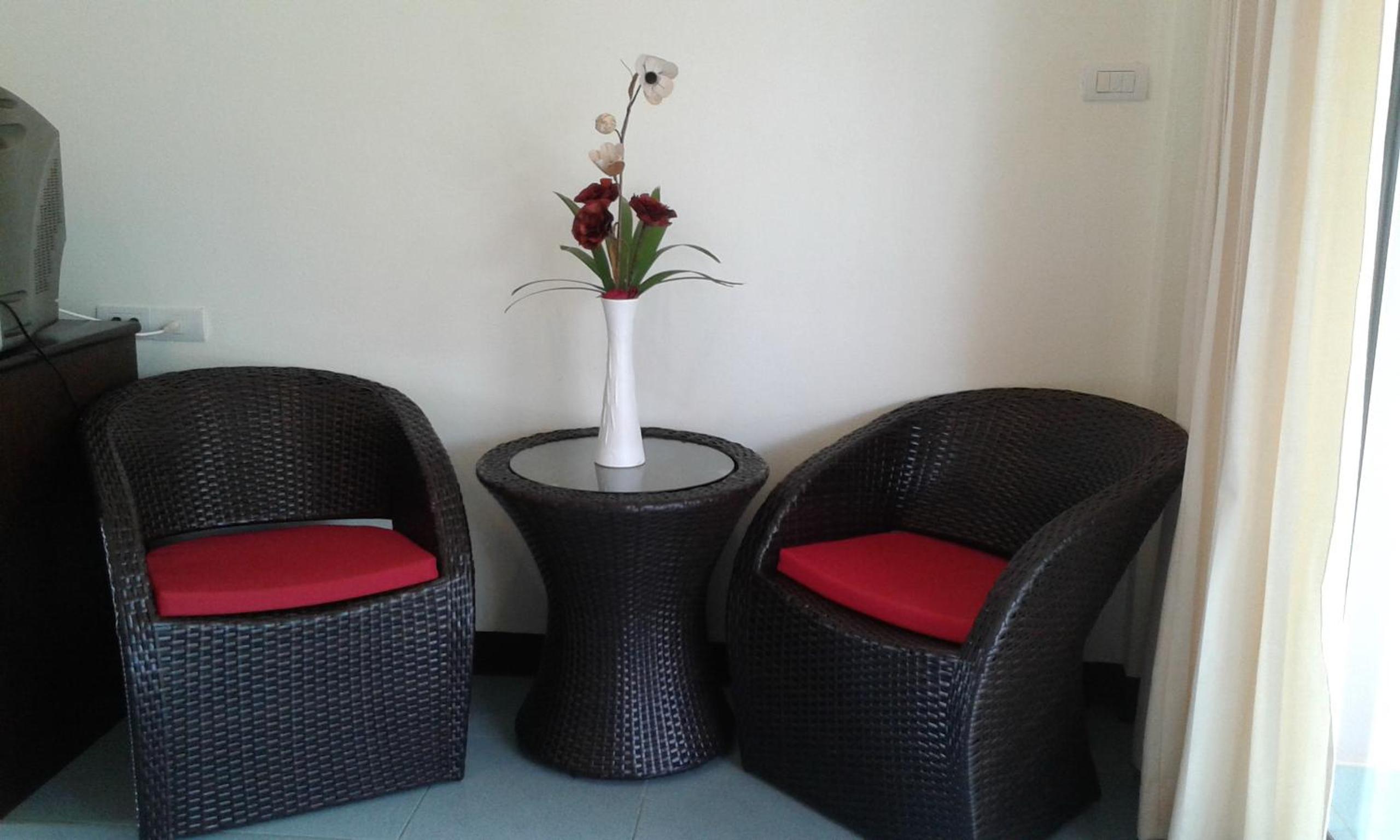 Lanta Seafront Resort